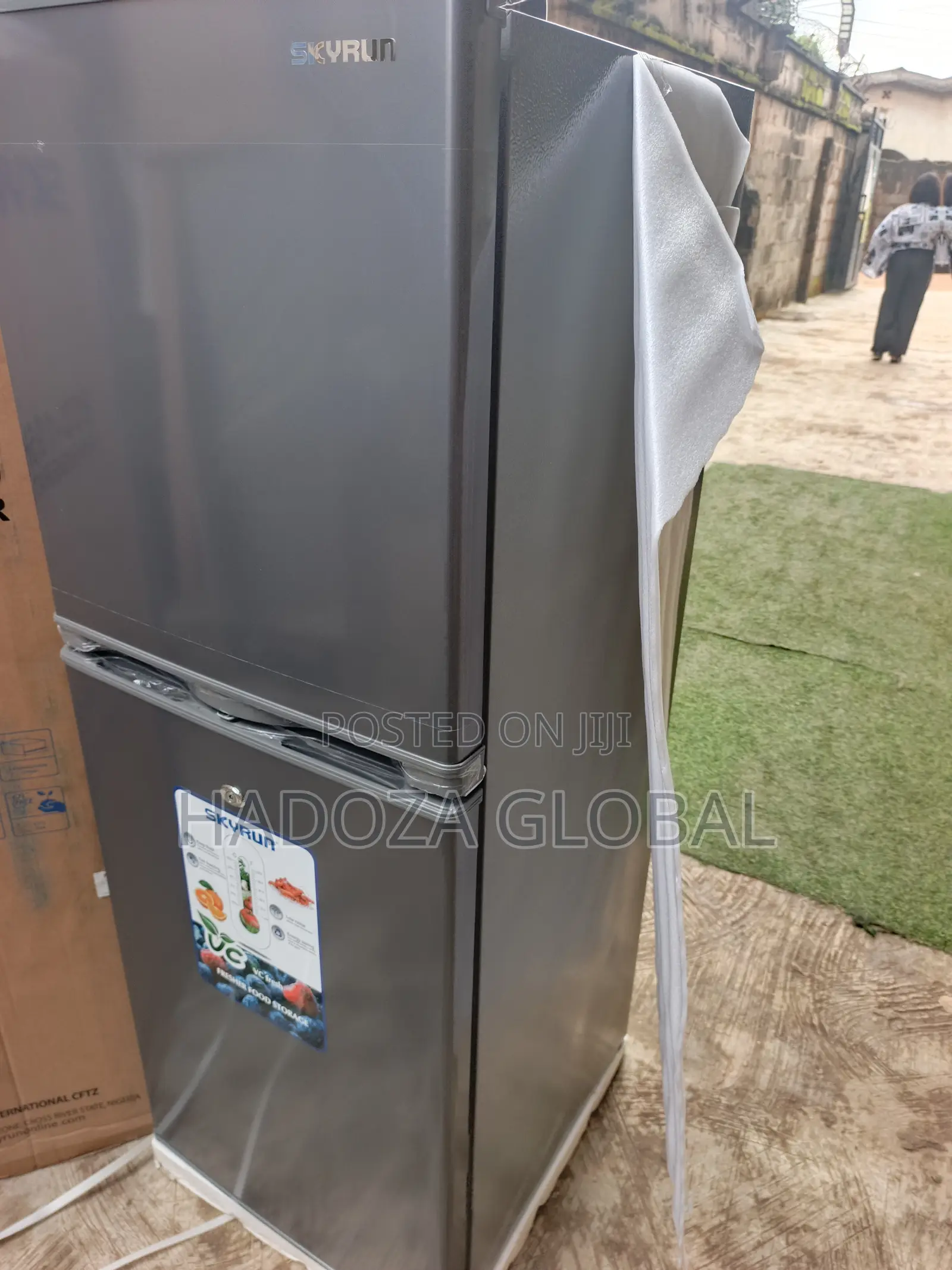 SkyRun Fridge – Keep Daily Groceries Fresh and Chilled