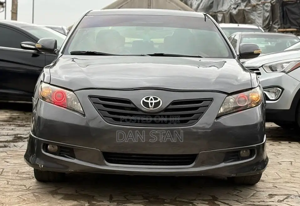 Toyota Camry 2007 Gray