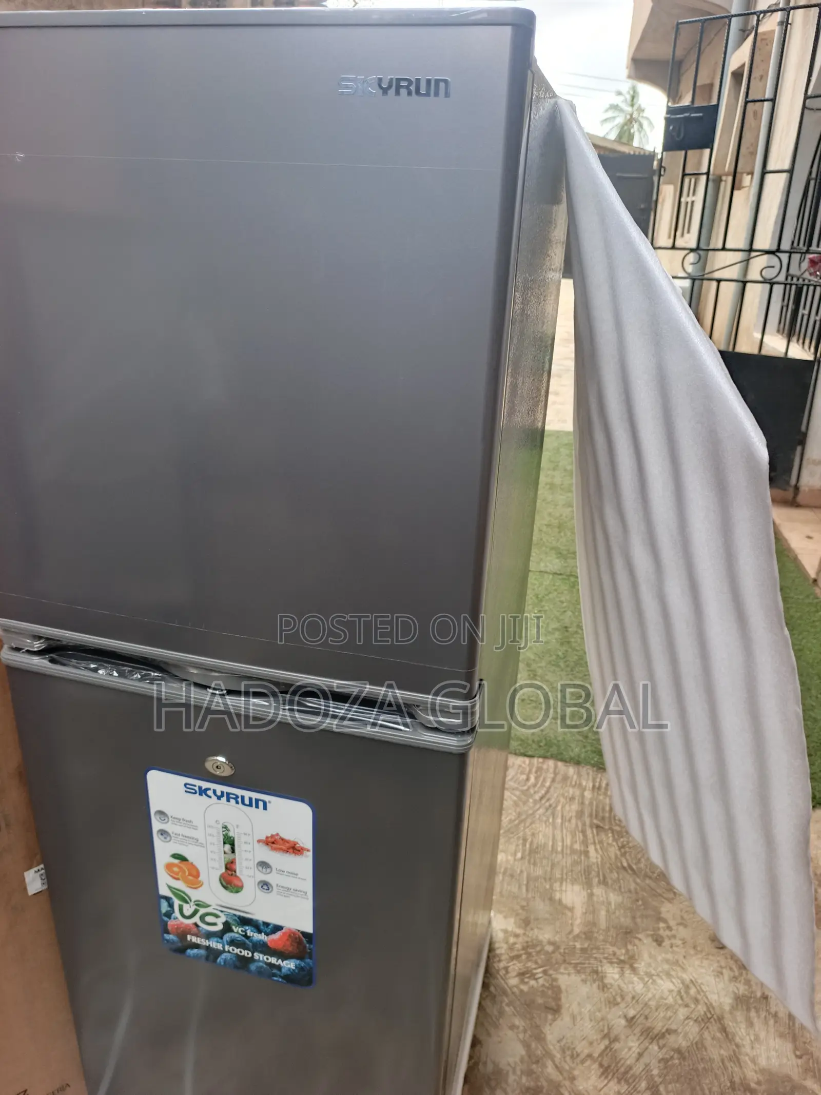 SkyRun Fridge – Keep Daily Groceries Fresh and Chilled