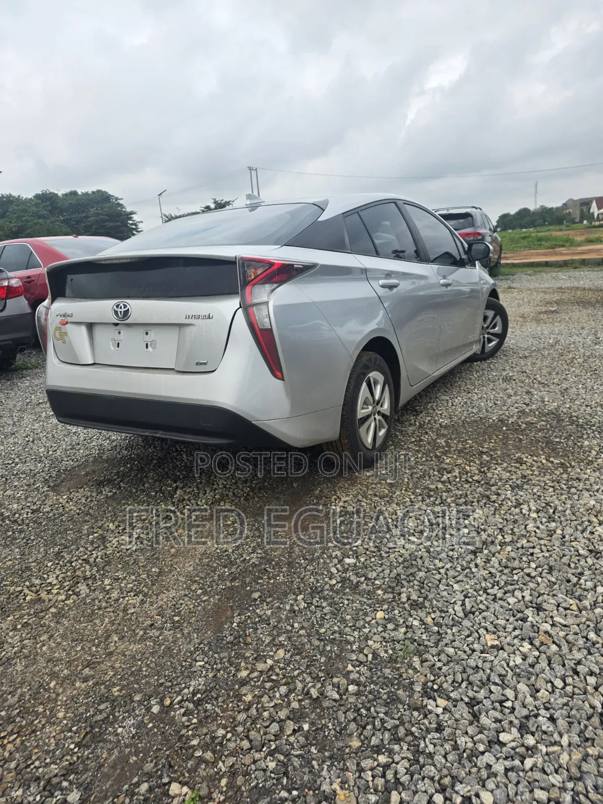 Toyota Prius 4dr Hatchback (1.8L 4cyl gas/electric hybrid CVT) 2016