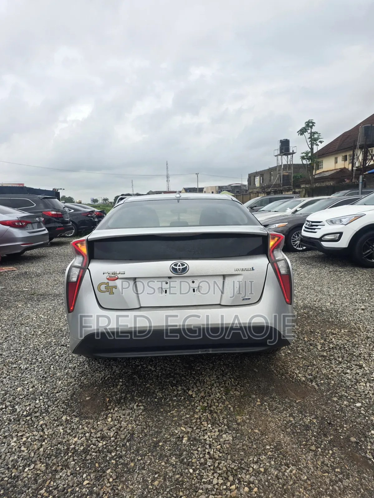 Toyota Prius 4dr Hatchback (1.8L 4cyl gas/electric hybrid CVT) 2016