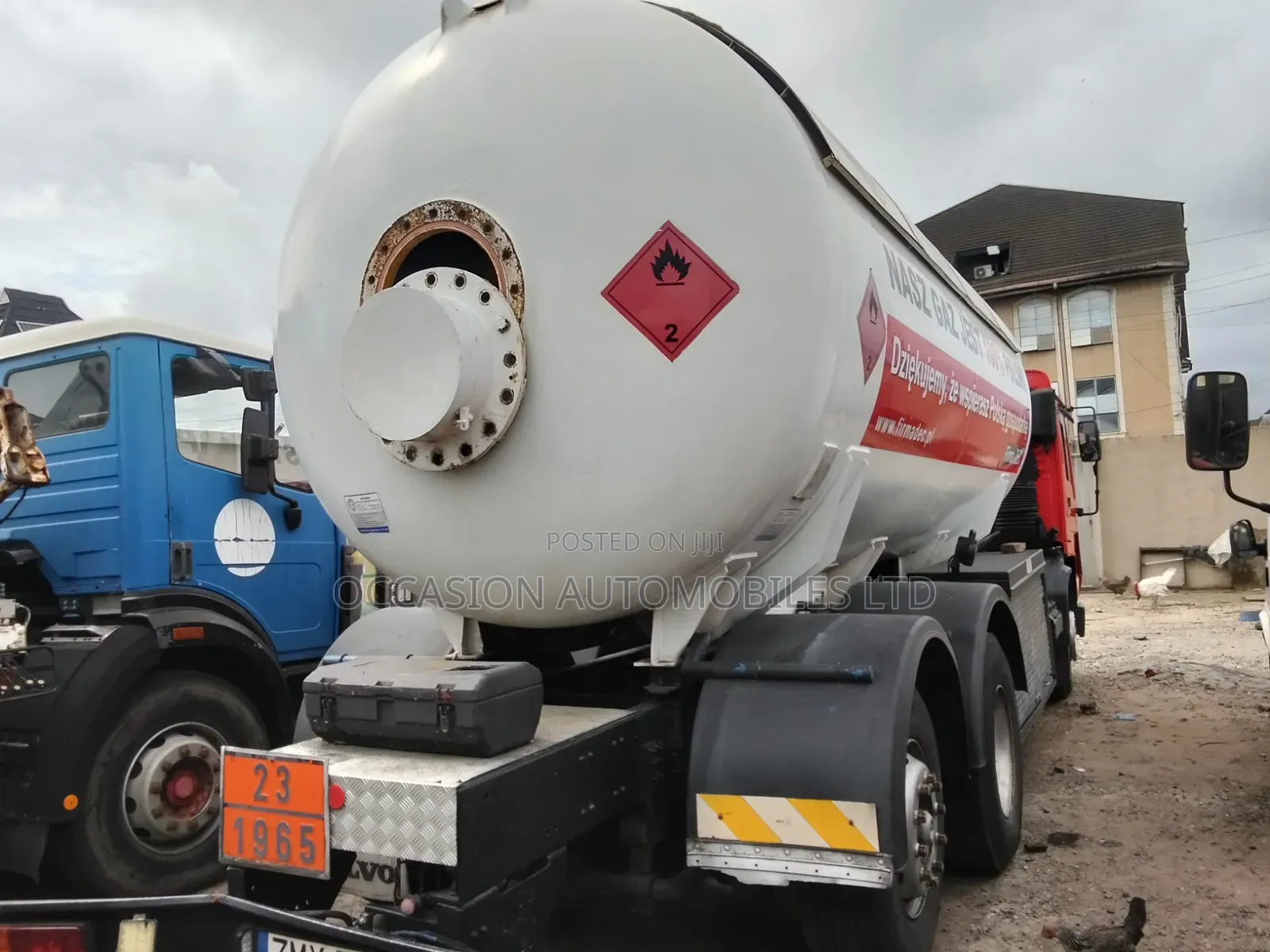 Gas Tank Truck