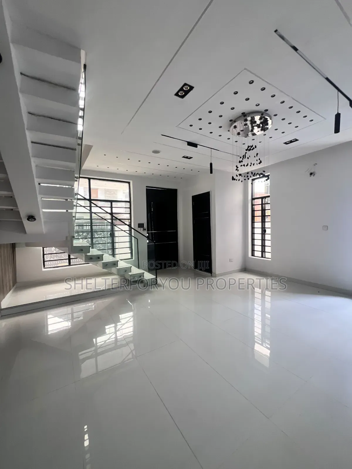 4bdrm Duplex in Ikota for rent