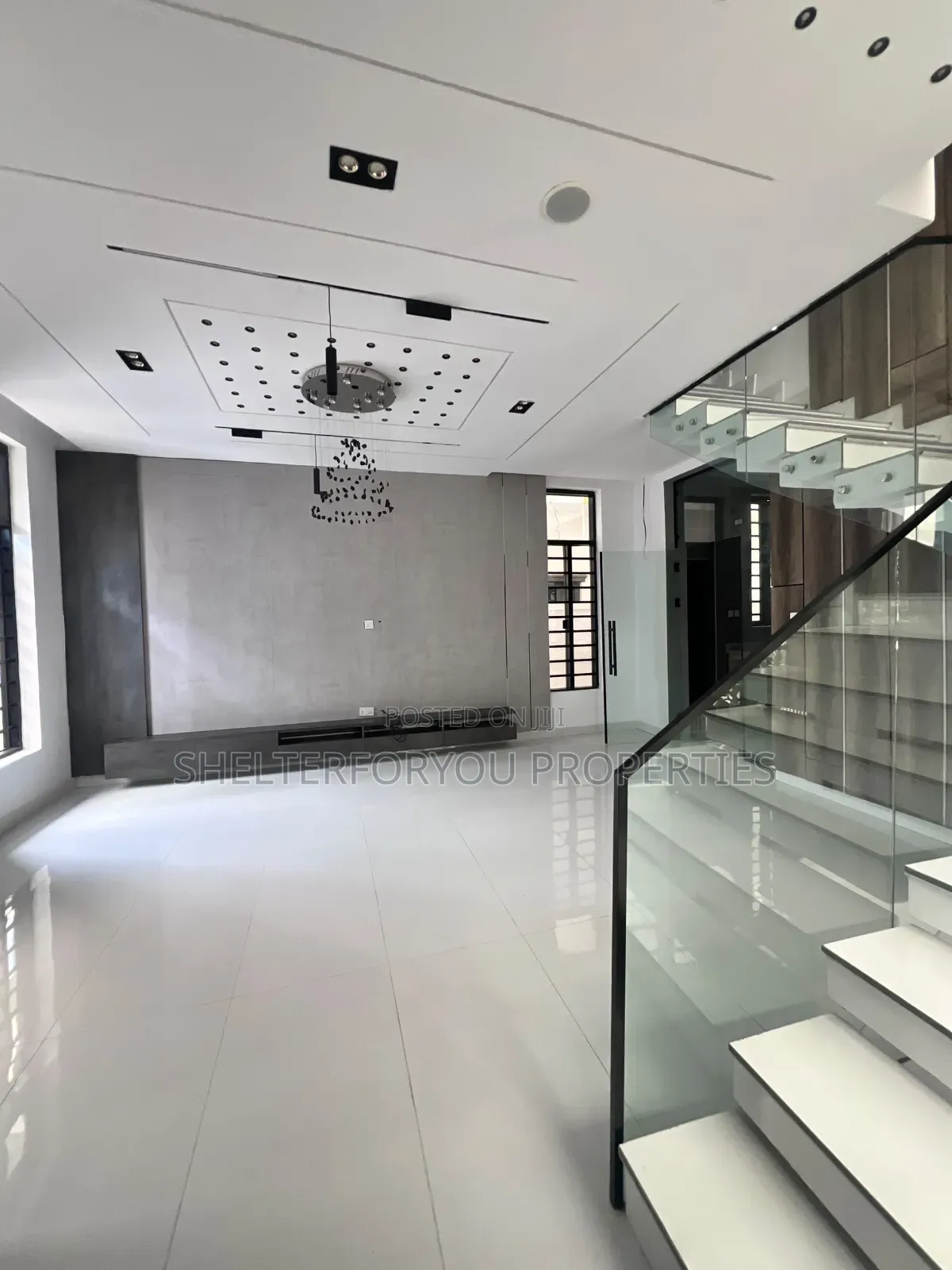 4bdrm Duplex in Ikota for rent
