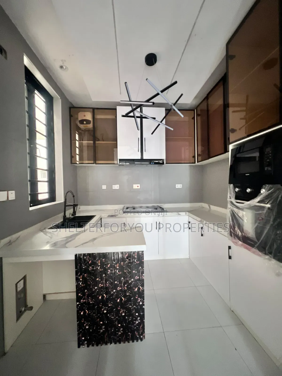4bdrm Duplex in Ikota for rent