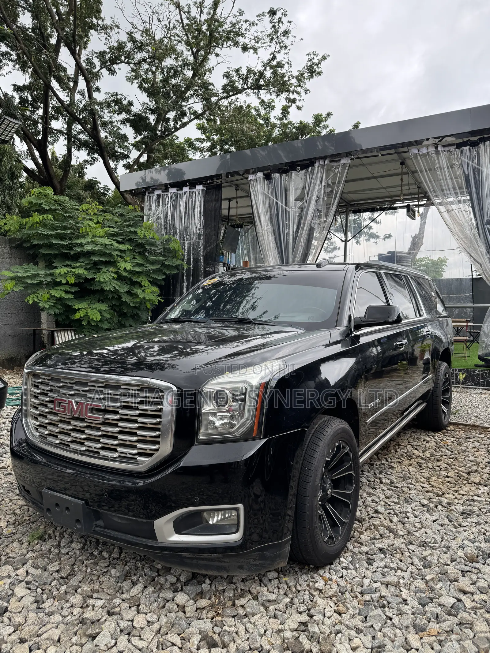 GMC Yukon Denali 4x4 2018 Black