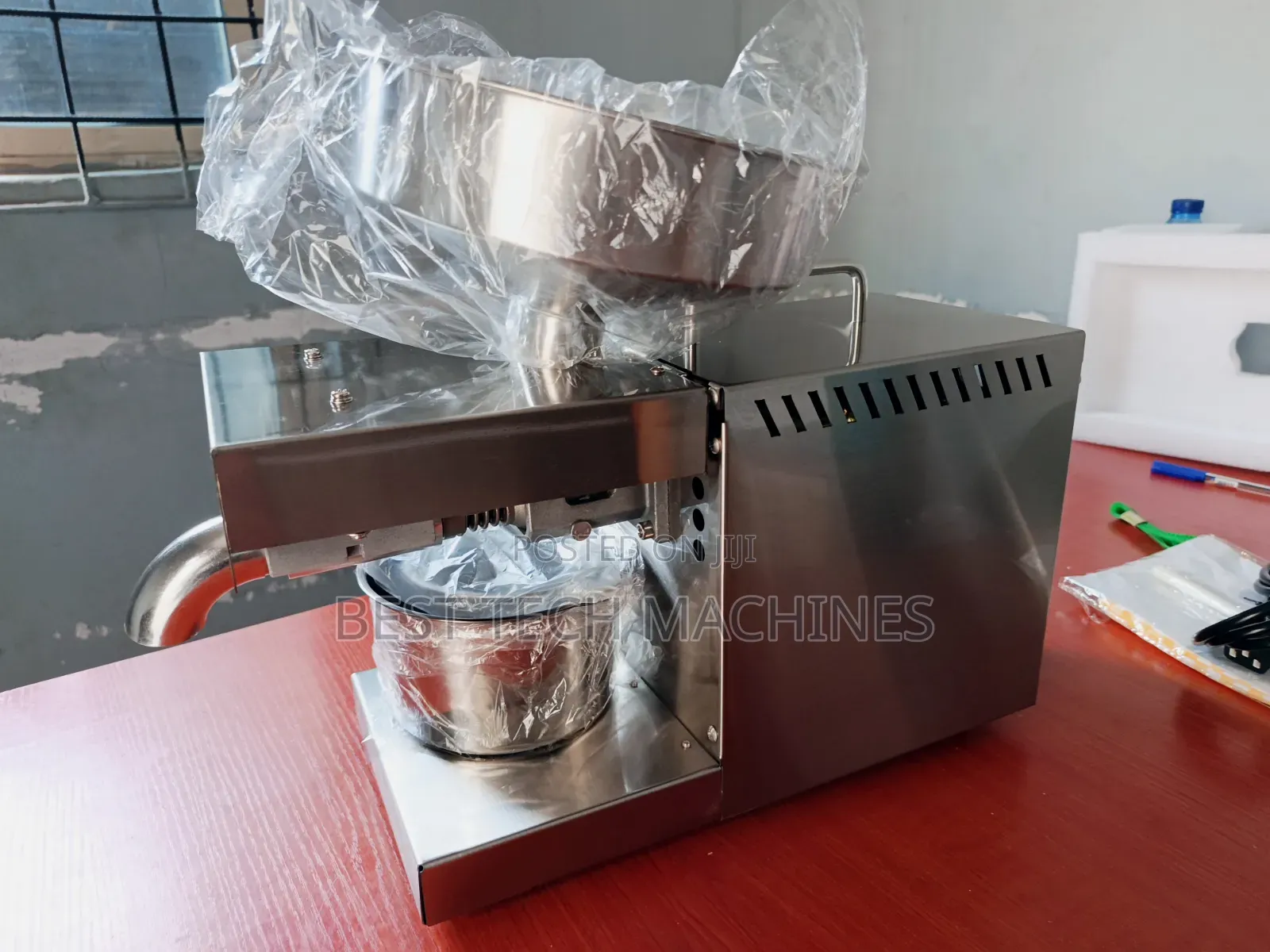 Seed / Nut Oil Extractor for Home and Commercial Use