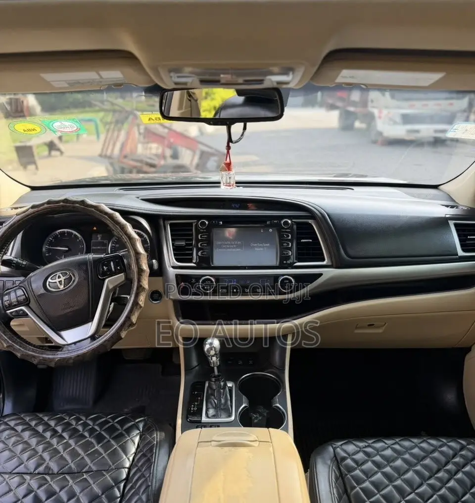 Toyota Highlander XLE 4dr SUV (3.5L 6cyl 6A) 2015 Black