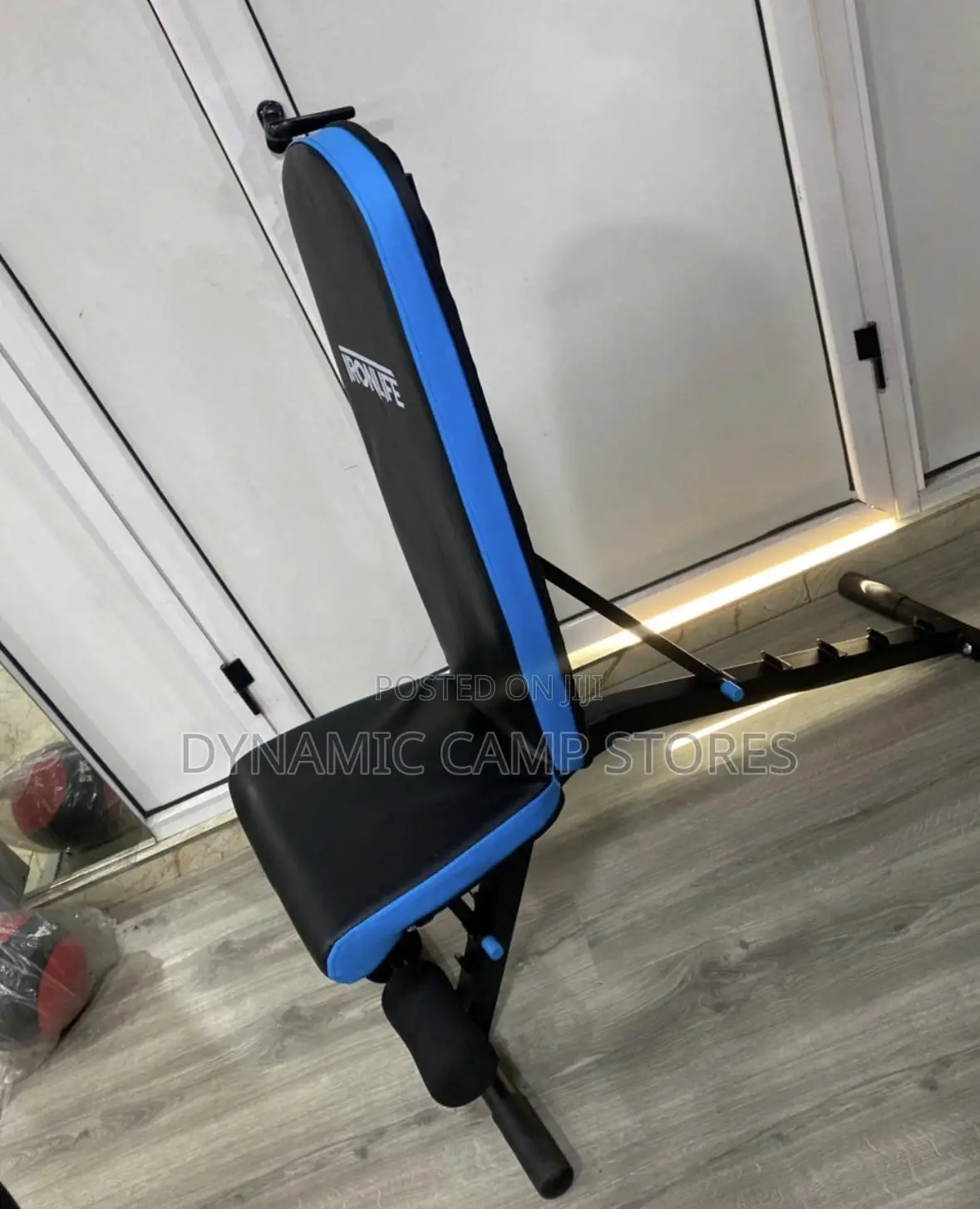 Commercial Adjustable Weight Bench