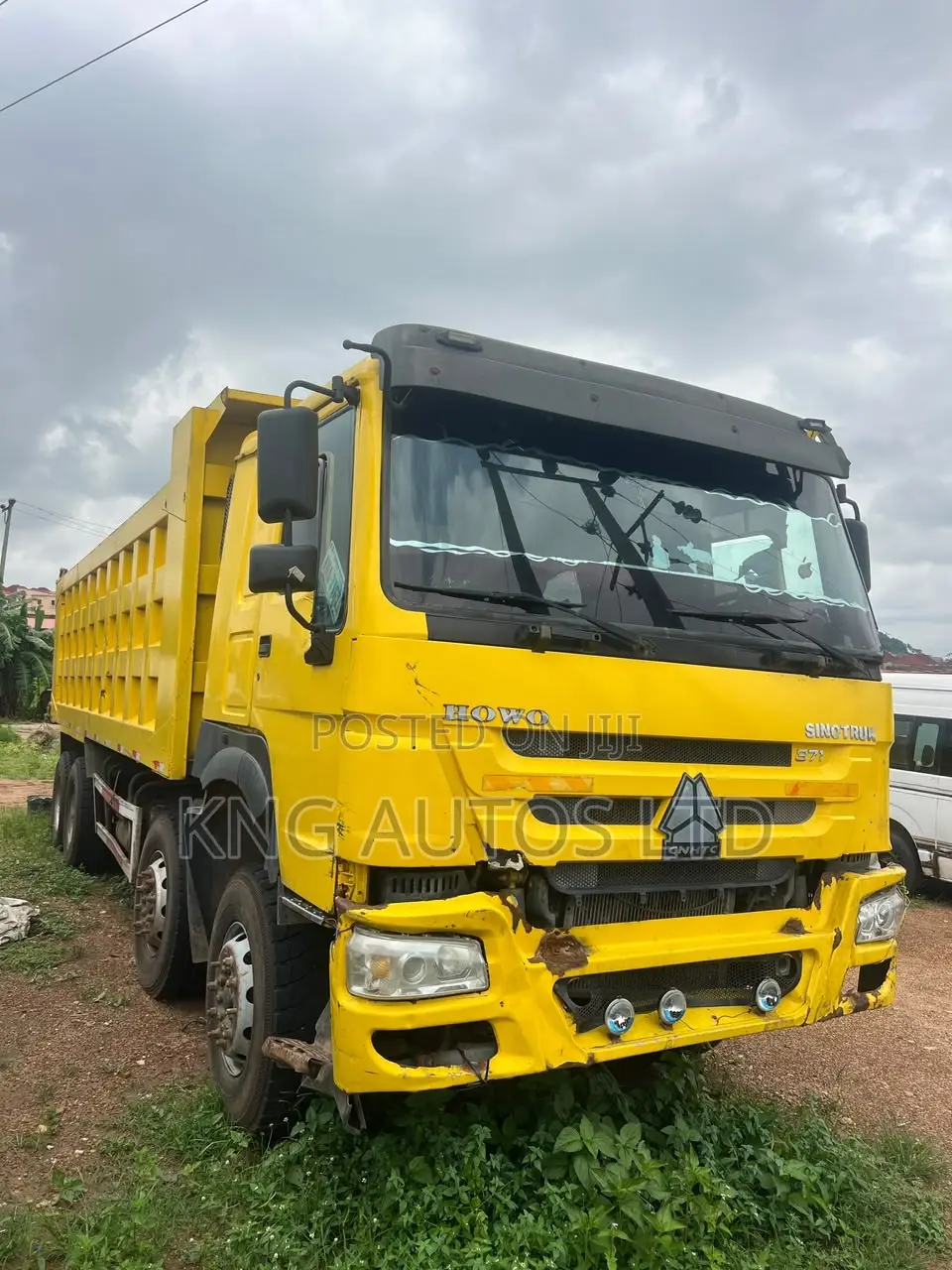 Howo 12tyre Truck