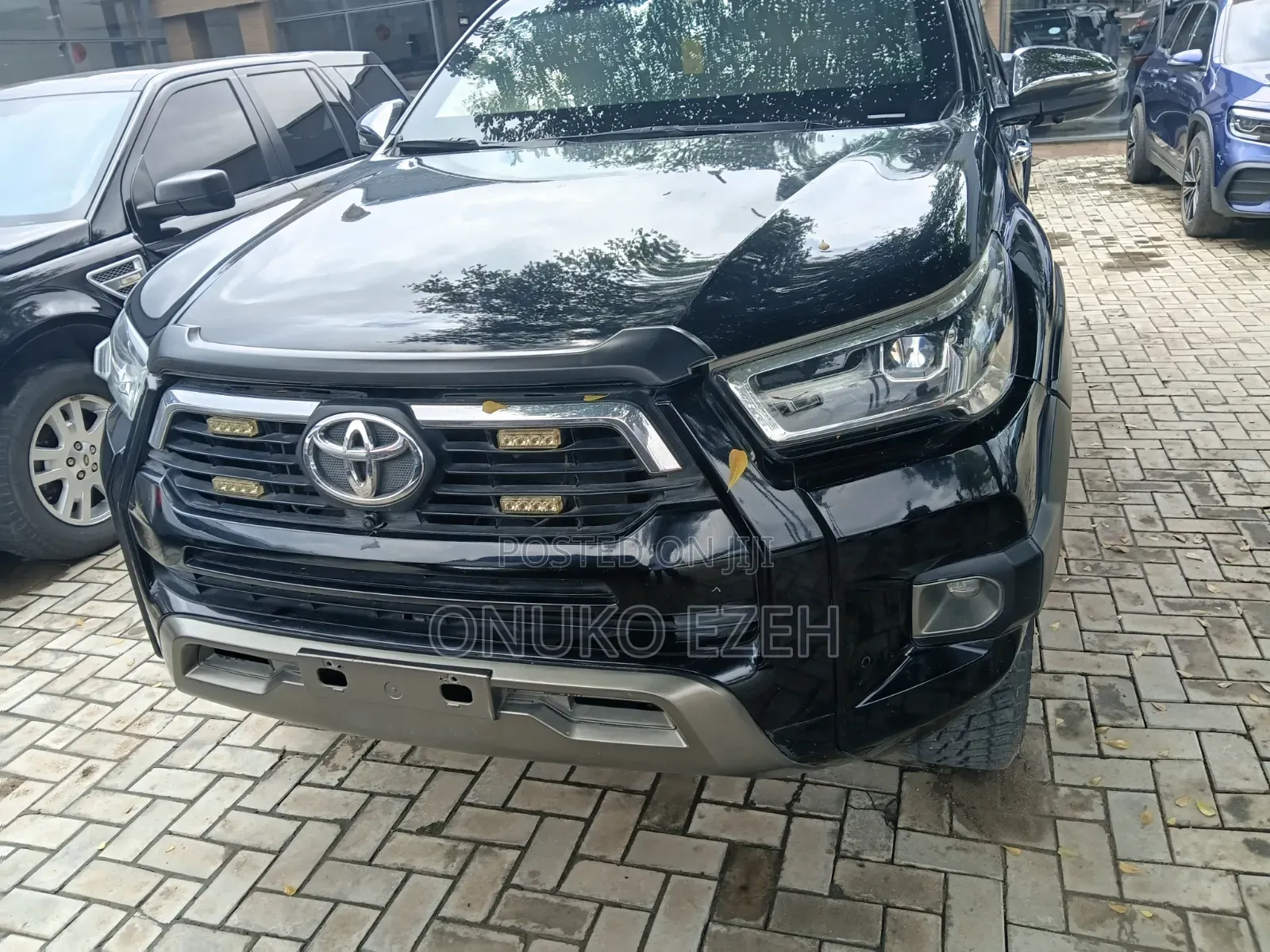 Toyota Hilux 2021 Black