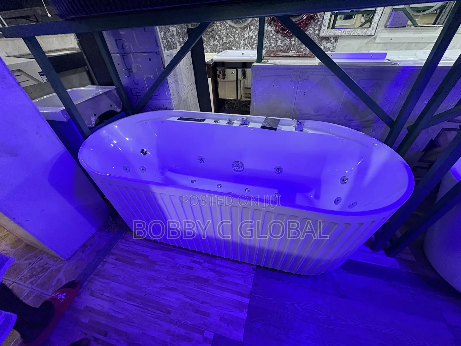 White Luxury Jacuzzi