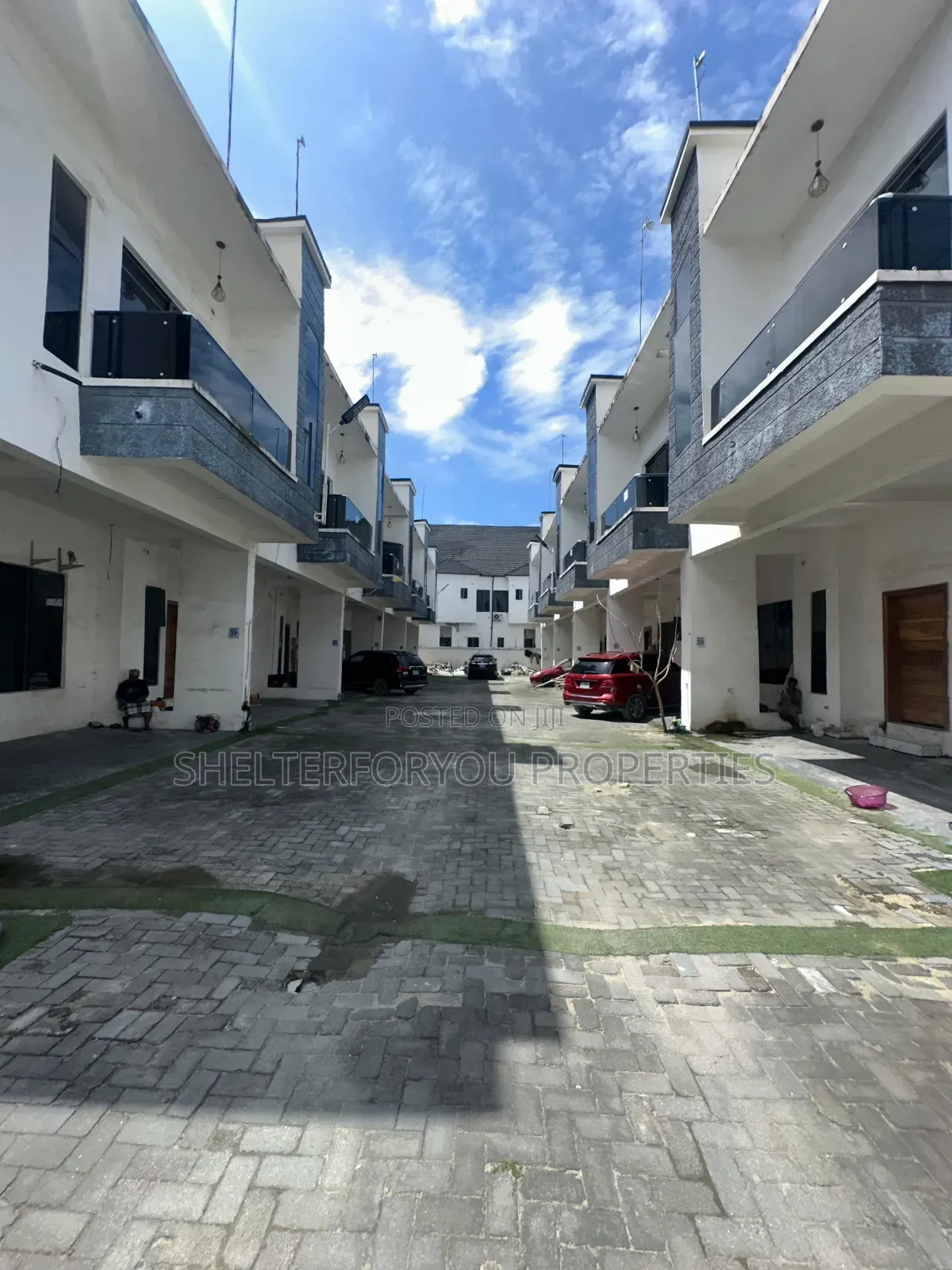 4bdrm Duplex in Ikota for rent