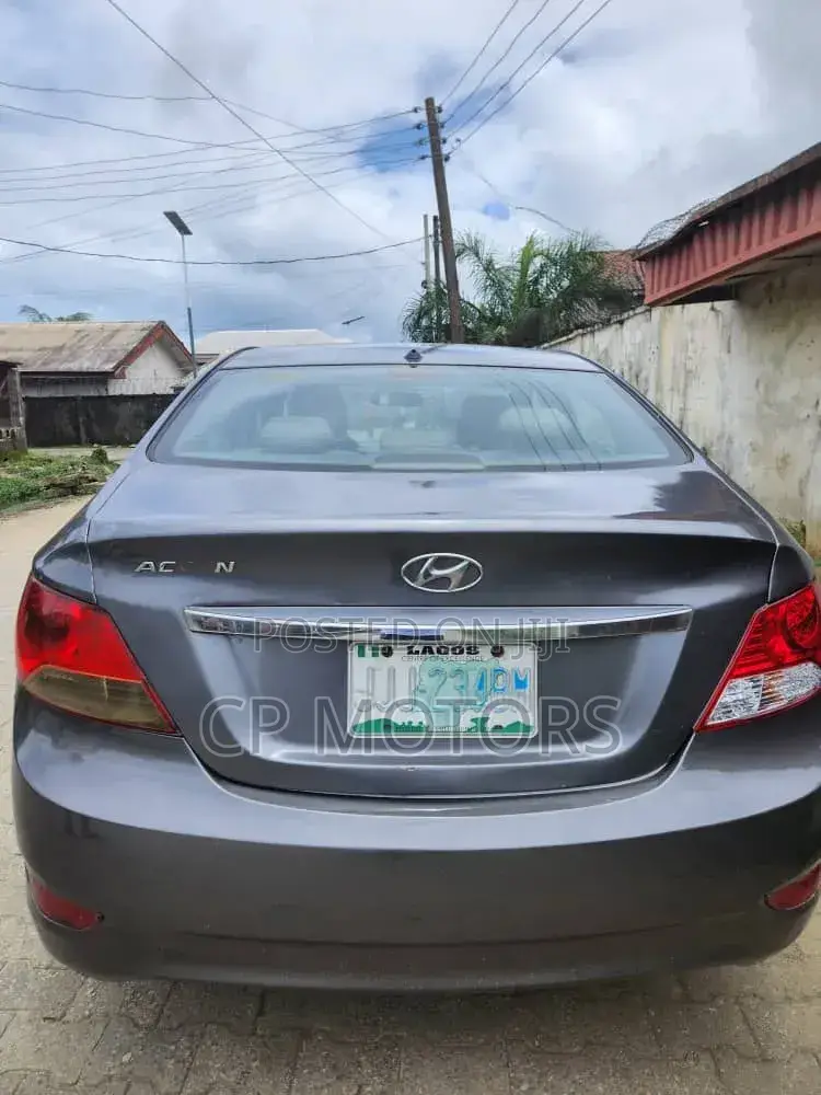 Hyundai Accent GS 2013 Gray
