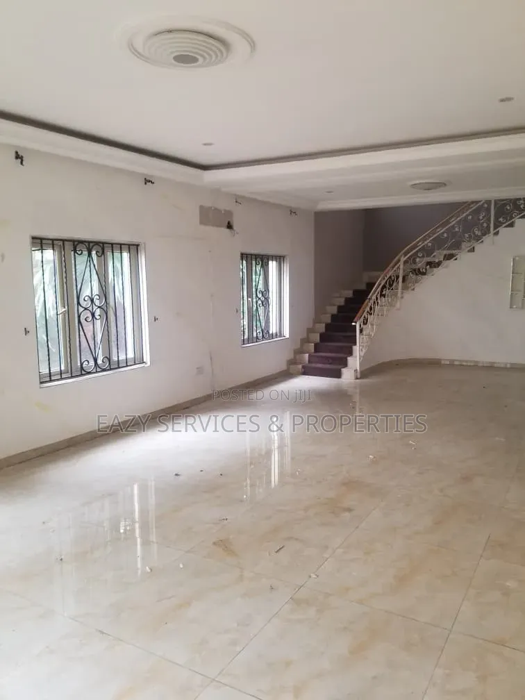 4bdrm Duplex in Gated And Secured, Banana Island for rent
