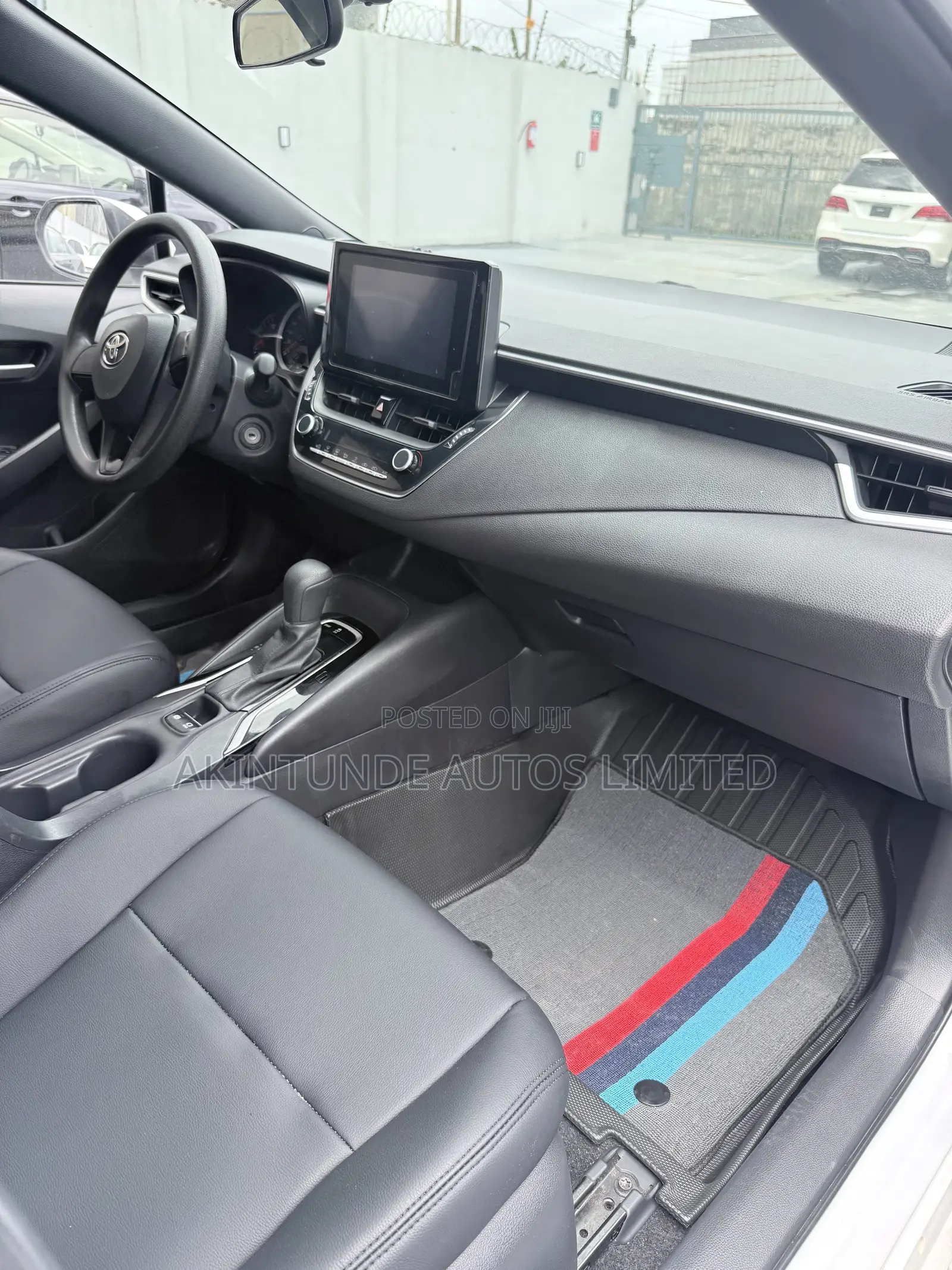 Toyota Corolla 2022 White