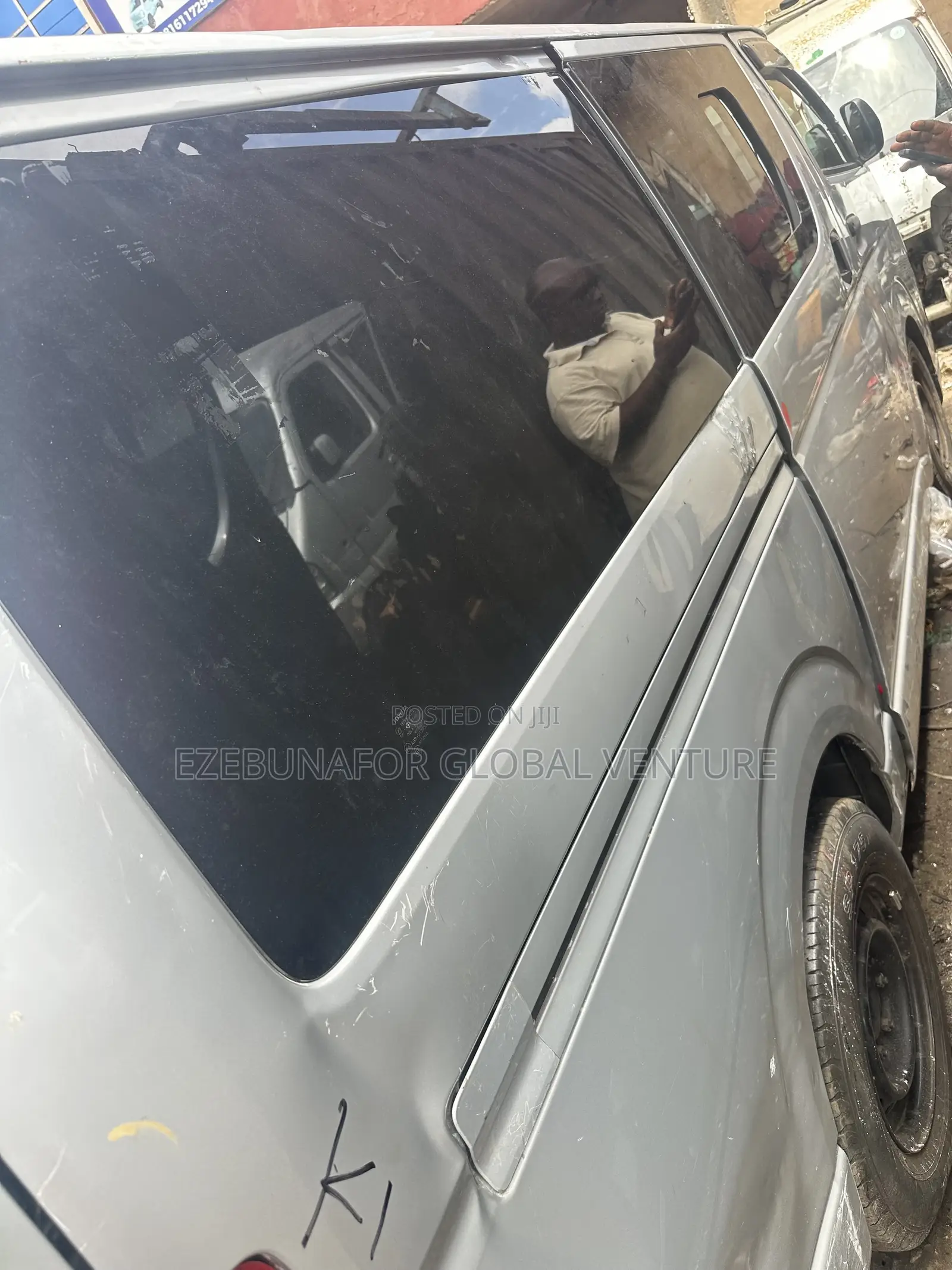 Toyota HiAce 2011 Silver