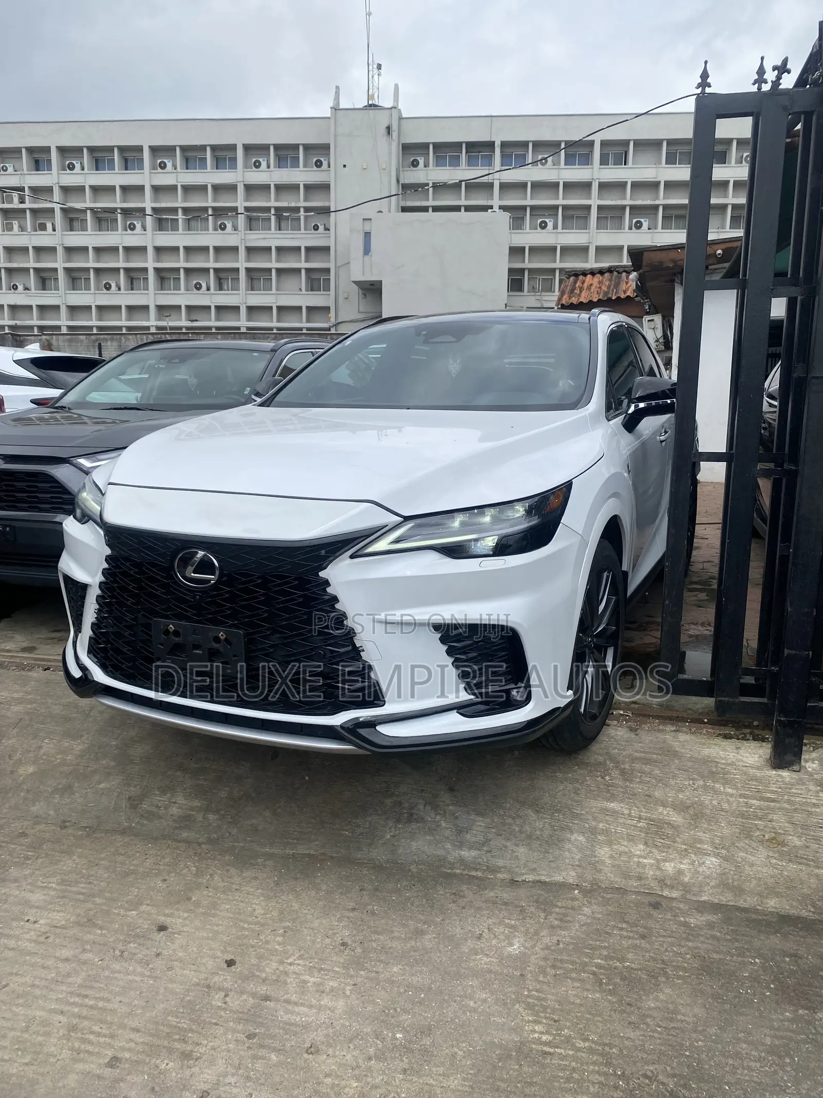 Lexus RX 350 F SPORT AWD 2024 White