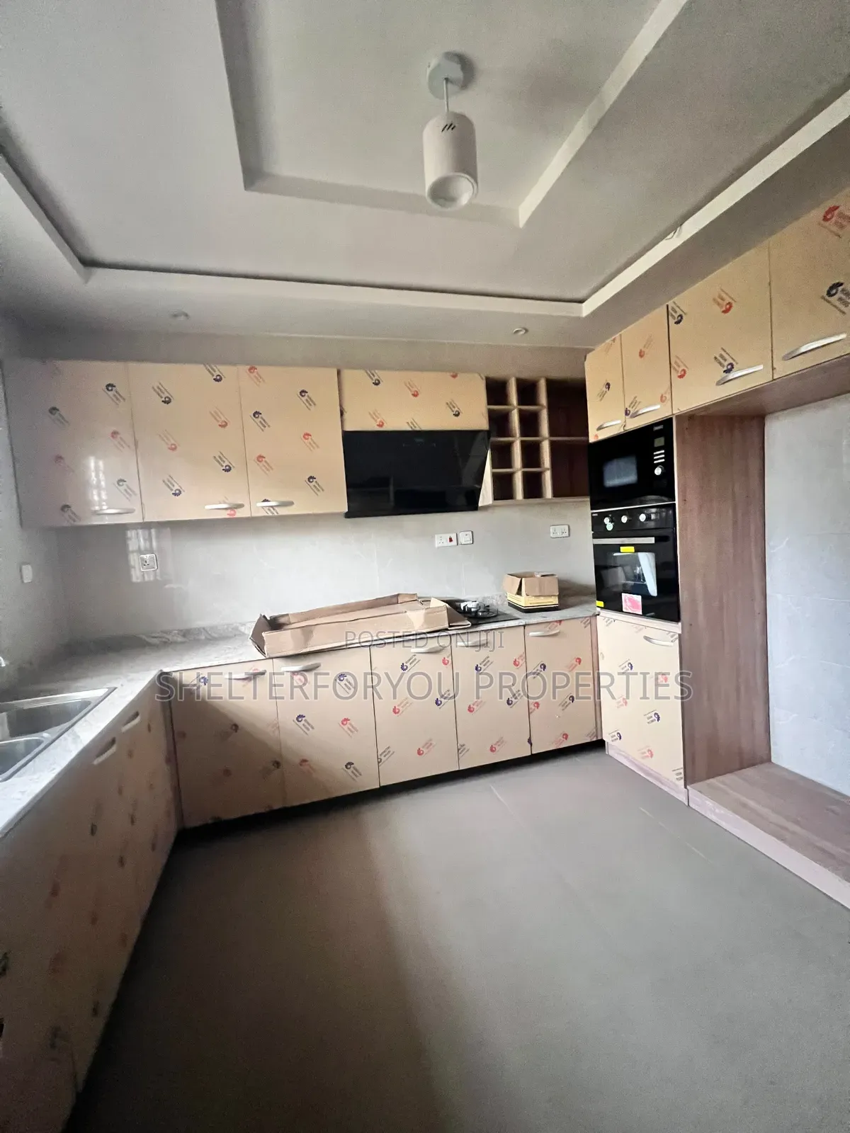 4bdrm Duplex in Off Lekki-Epe Expressway for rent