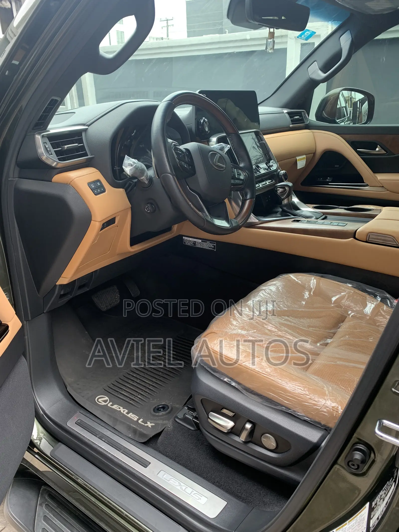 Lexus LX 600 2022 Green