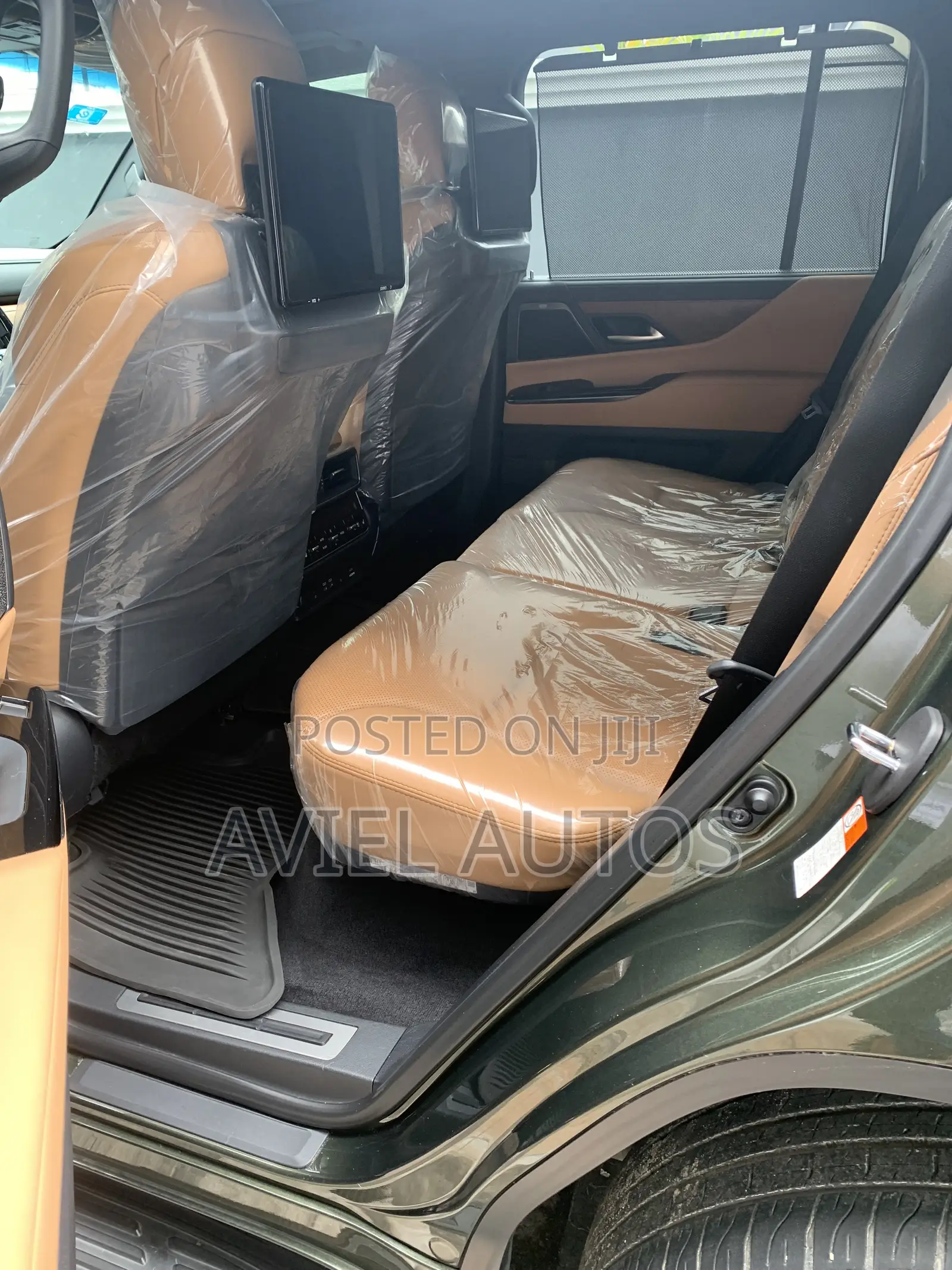 Lexus LX 600 2022 Green