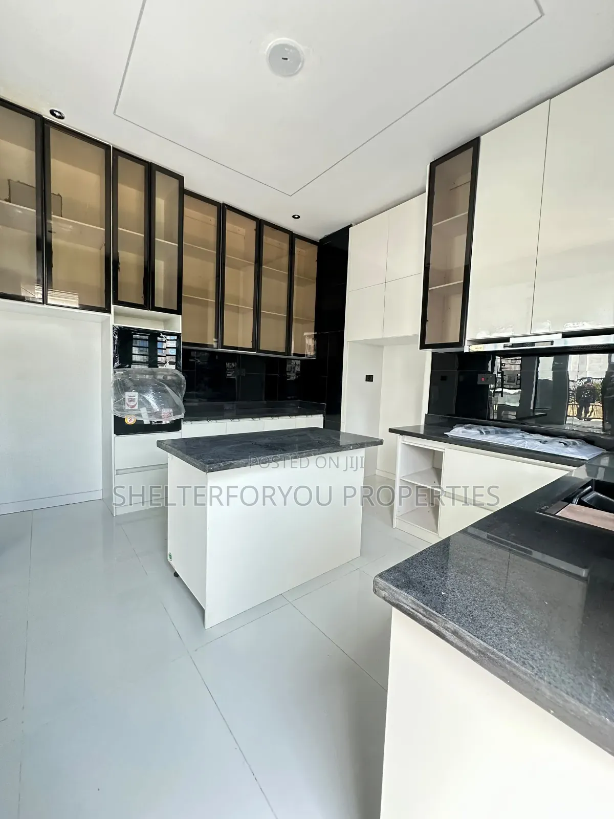 4bdrm Duplex in Ikota for rent