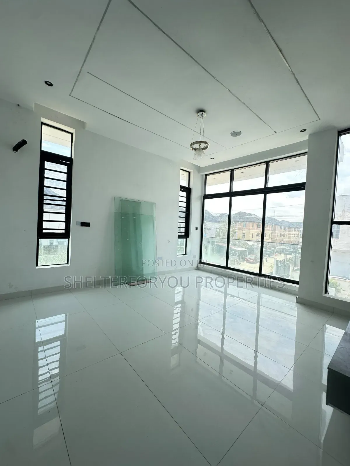 4bdrm Duplex in Ikota for rent