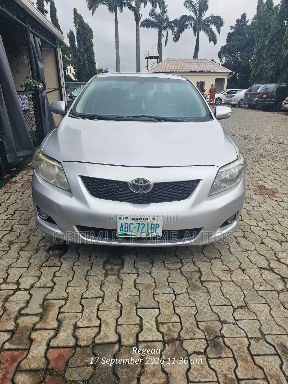 Toyota Corolla LE 4dr Sedan (1.8L 4 cyl 4A) 2009 Silver