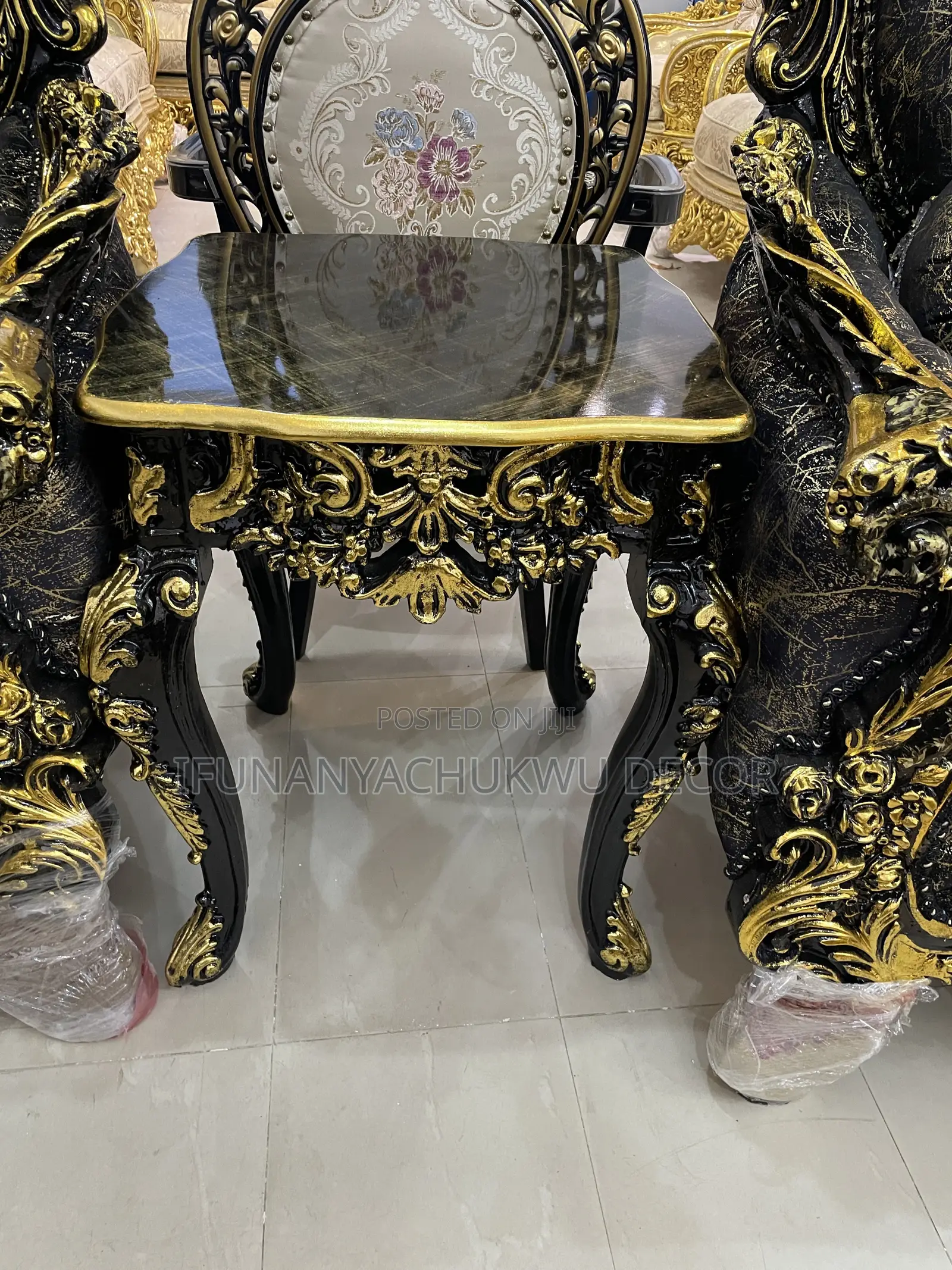 Egyptian Royal Sofa (Black)