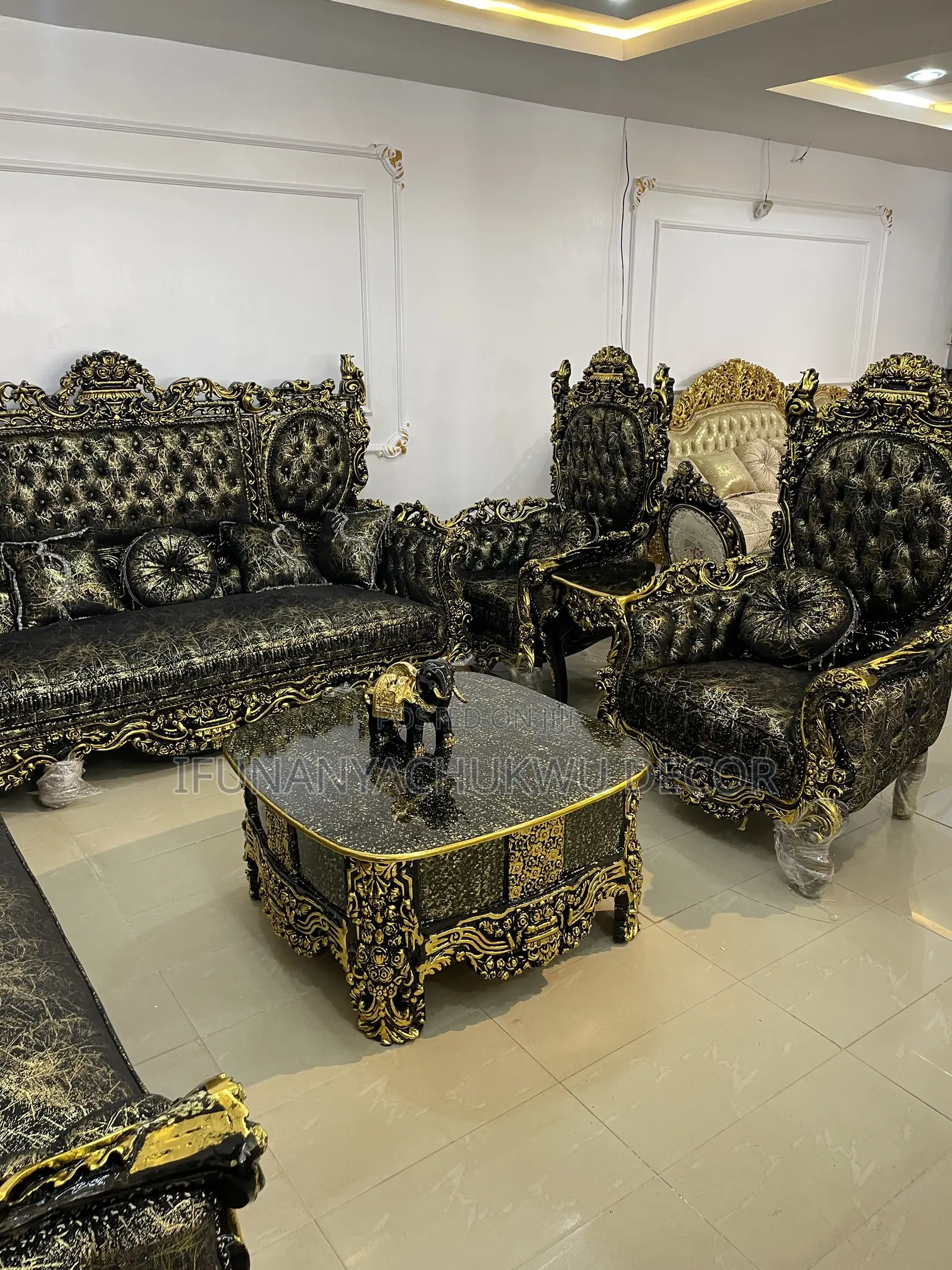 Egyptian Royal Sofa (Black)