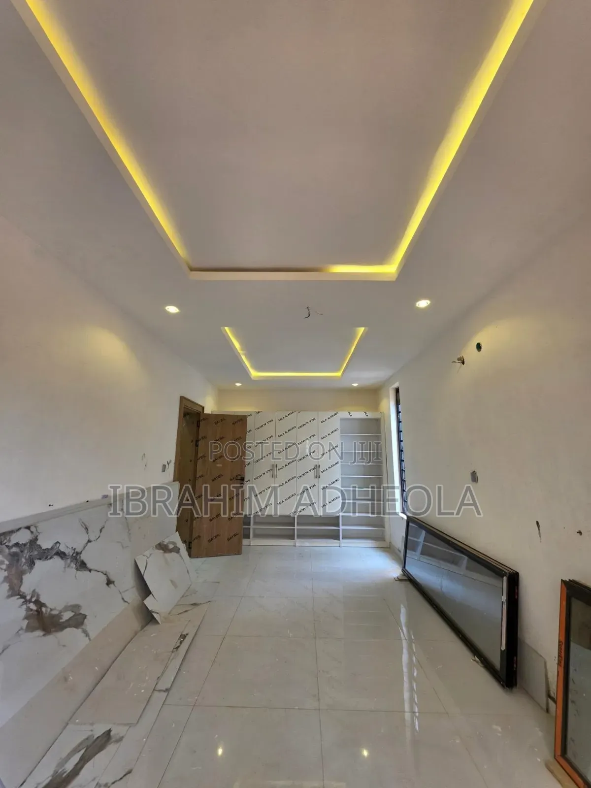 5bdrm Duplex in Oregun for sale