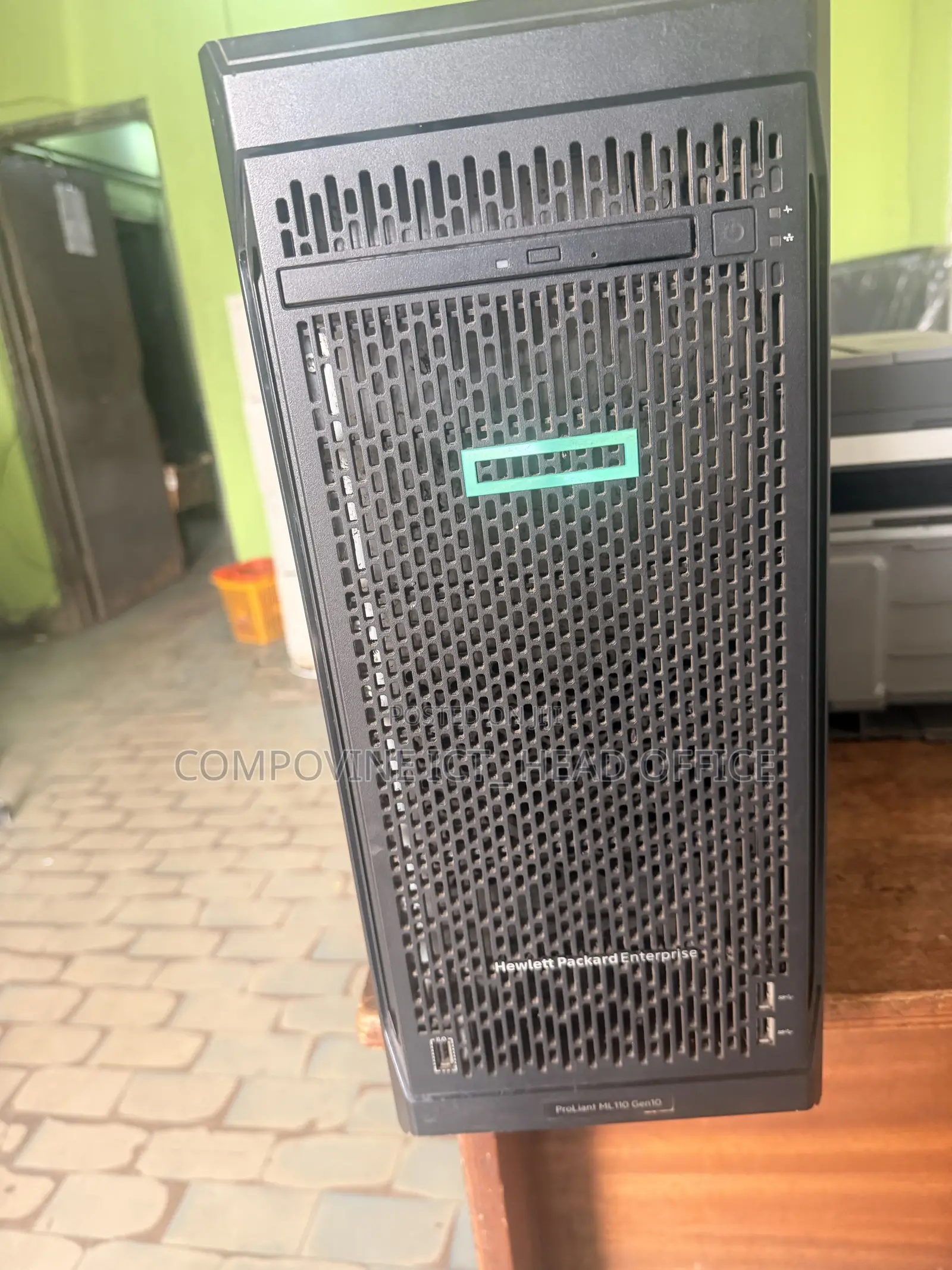 HPE ProLiant Compute DL110 Gen12 16GB Intel Xeon SSHD (Hybrid) 160GB