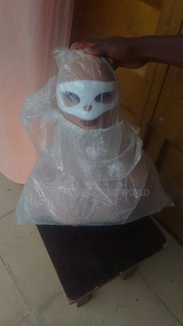 High Quality Fibre Female Half Body With Shoulder