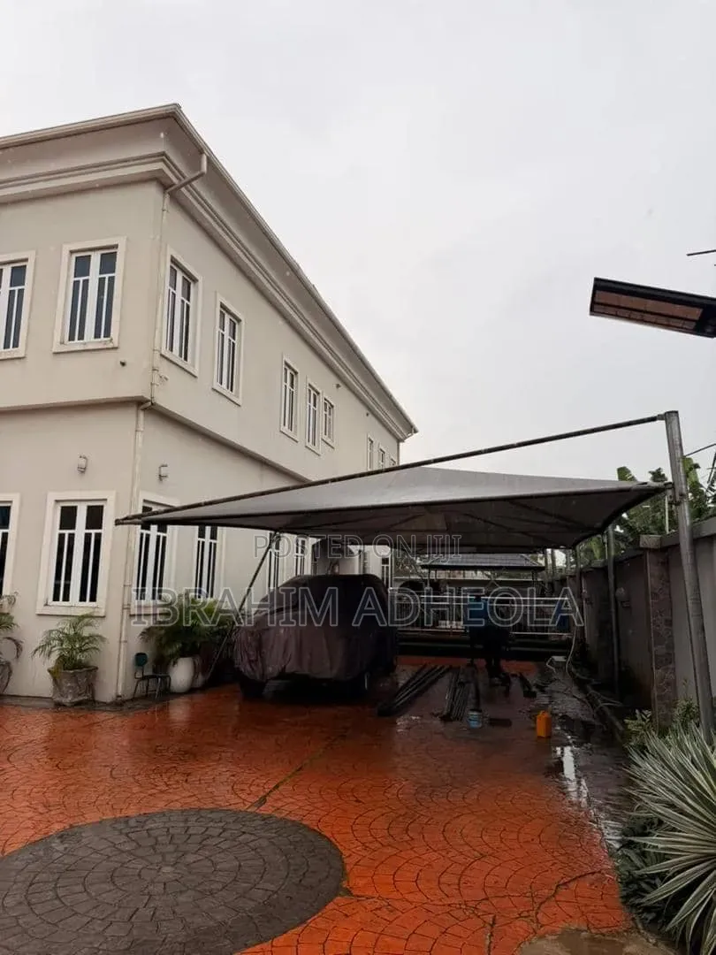 6bdrm Duplex in Ikeja Gra for sale