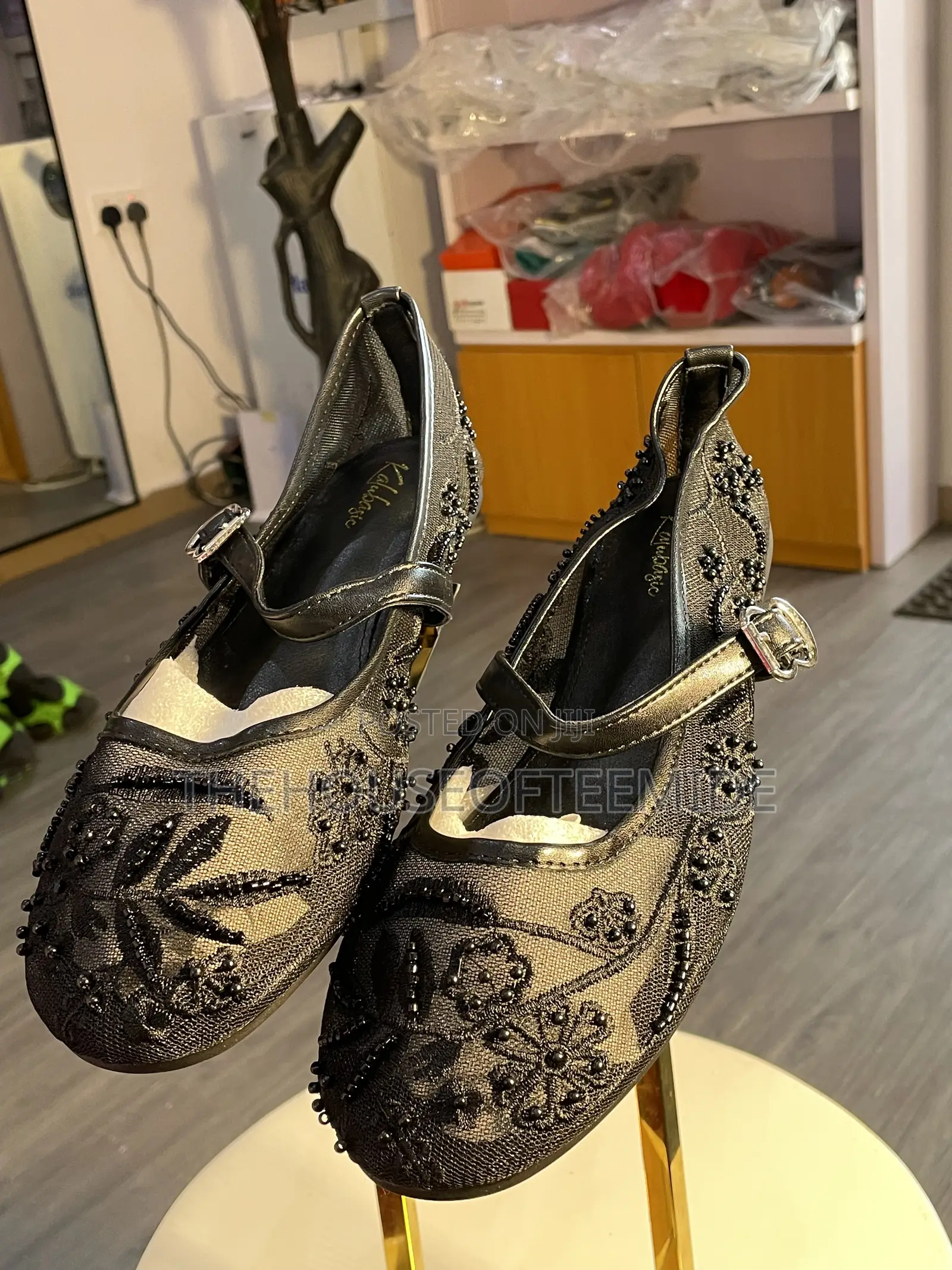 Beaded Flat Shoe