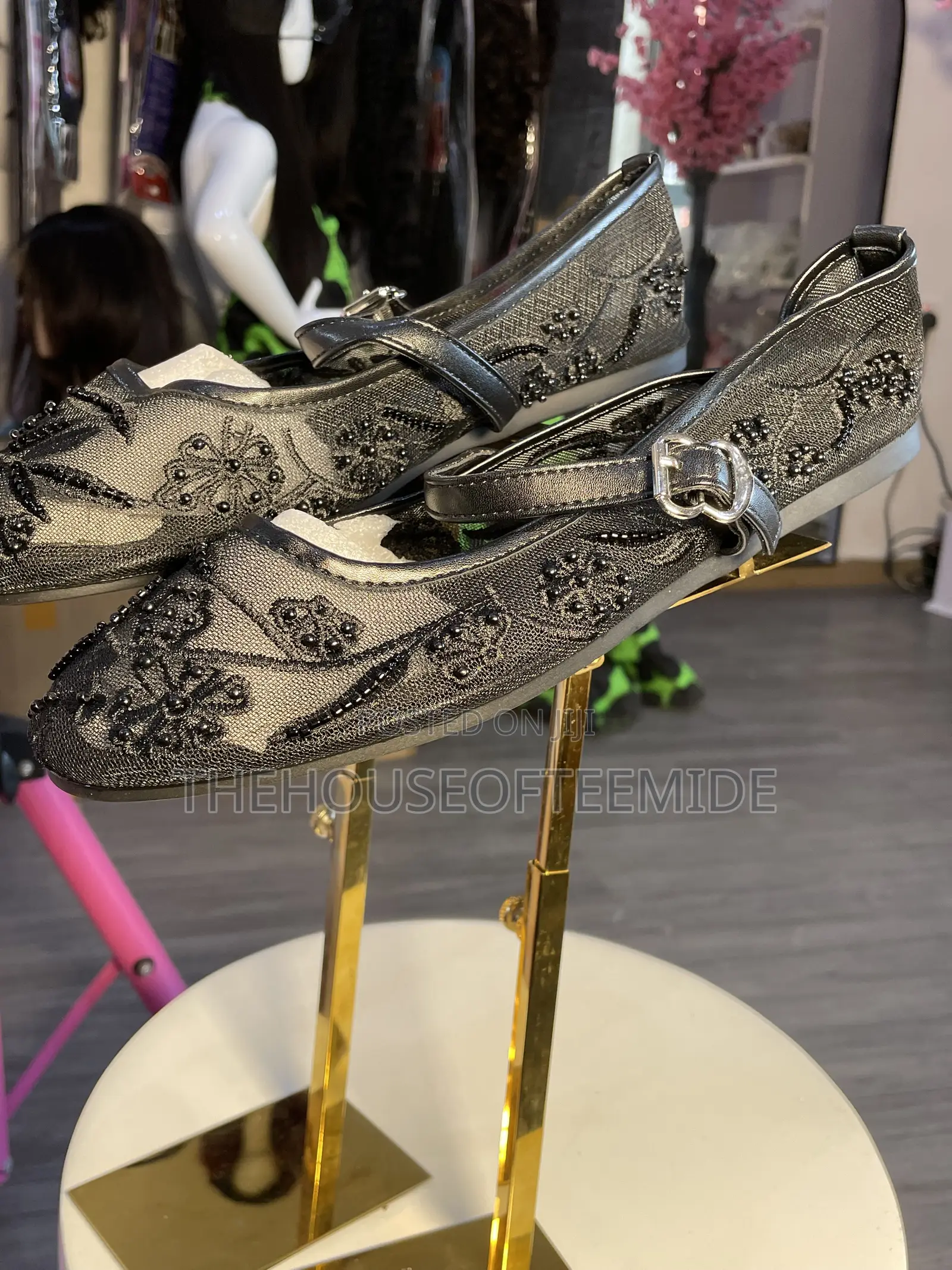 Beaded Flat Shoe