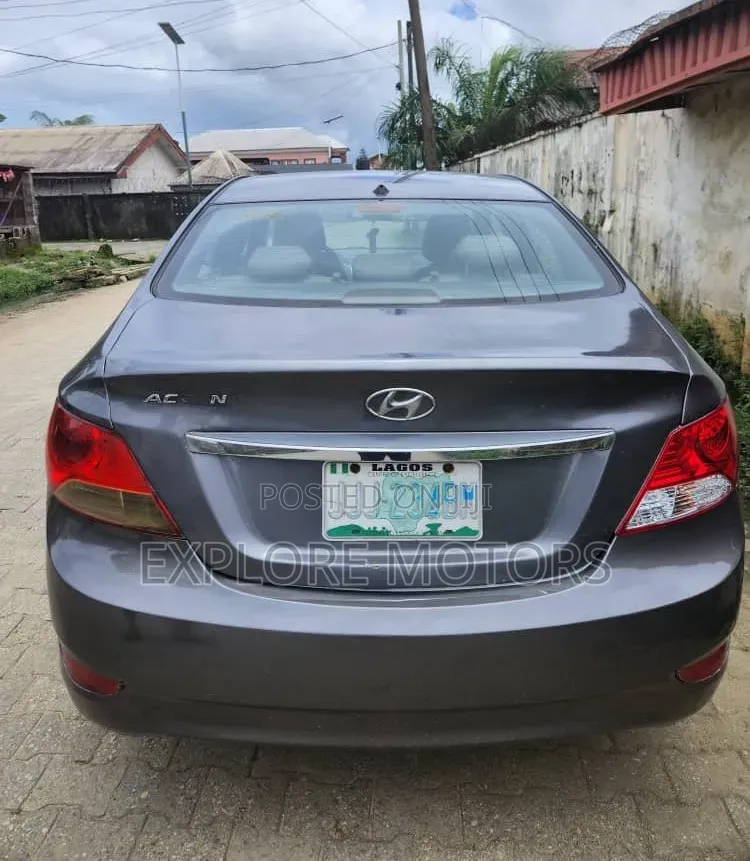 Hyundai Accent 2013 Gray