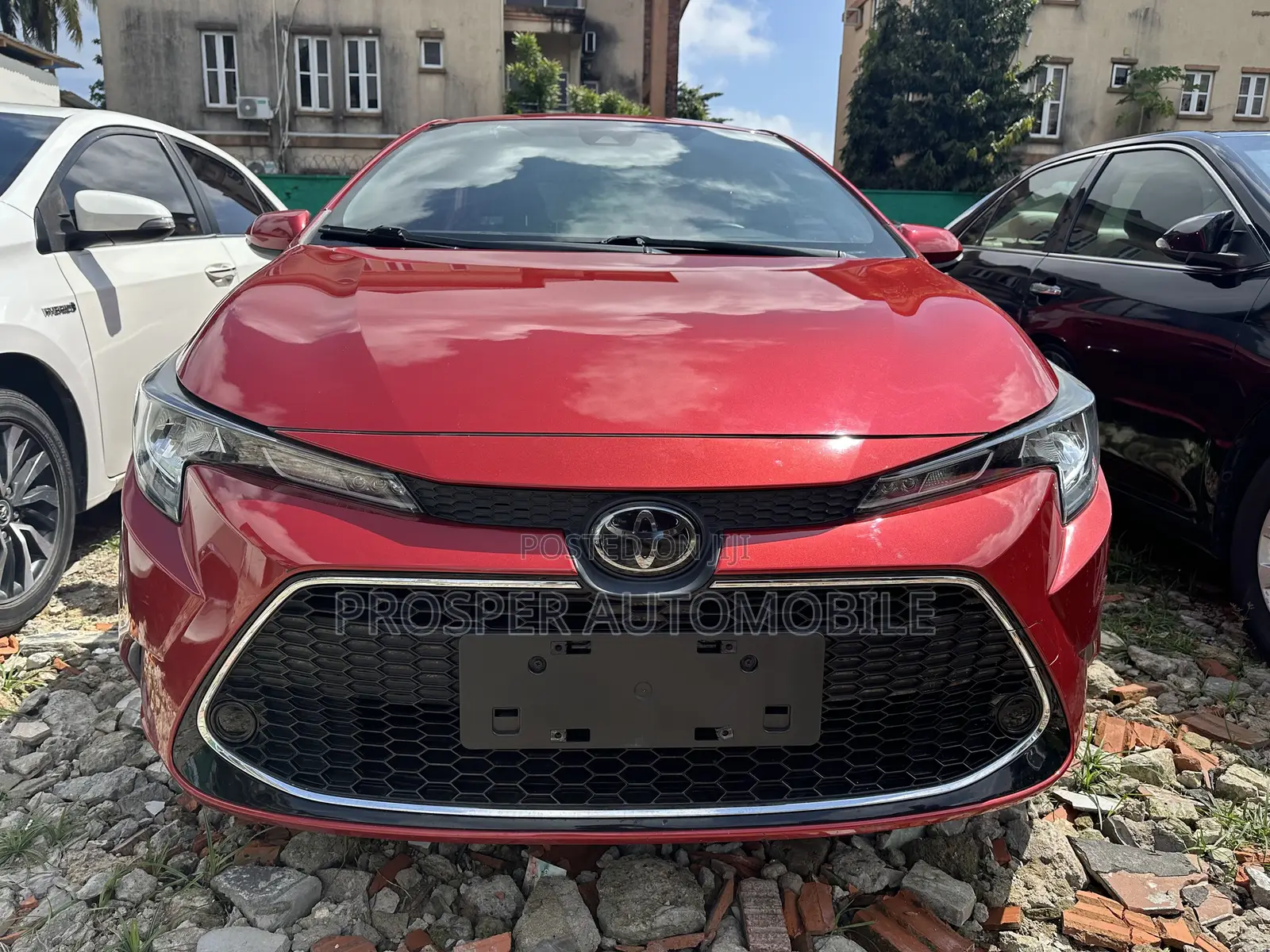 Toyota Corolla LE 2020 Red