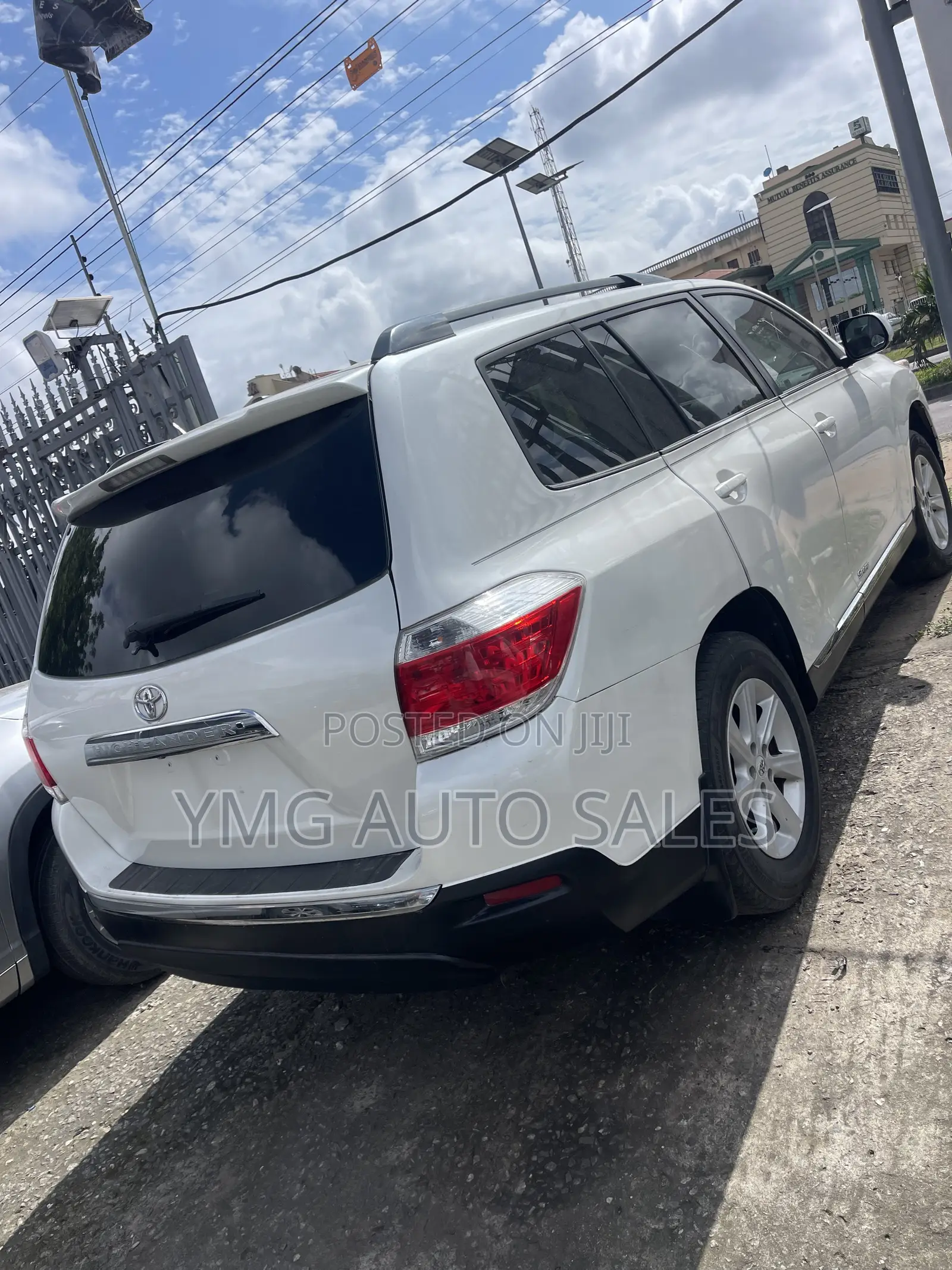 Toyota Highlander SE 2012 White