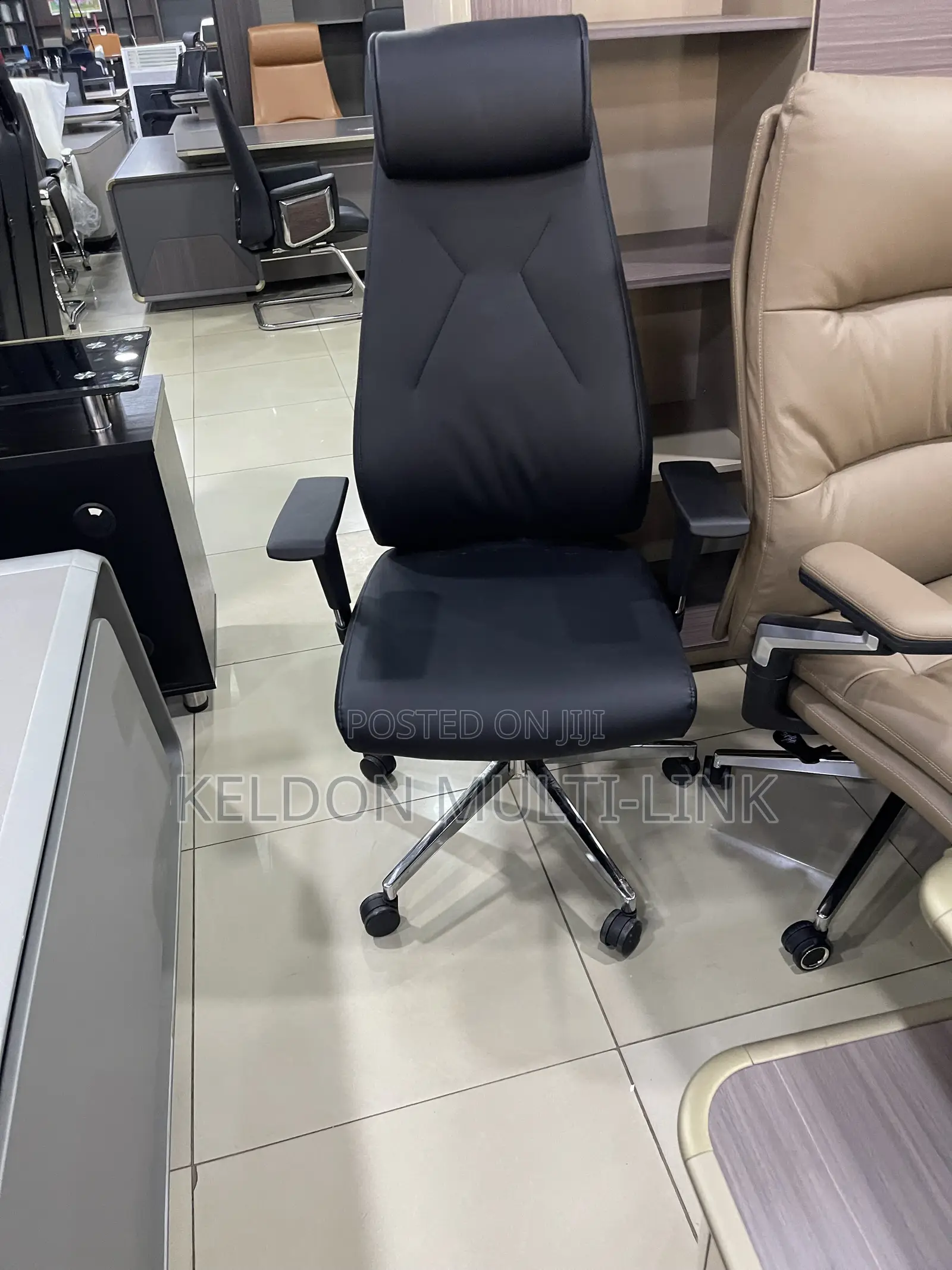 Office Swivel Chair With Headrest/Foreign Swivel Chair/Brown/Black