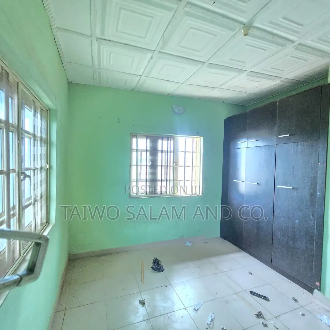 2bdrm Block of Flats in Moniya for rent