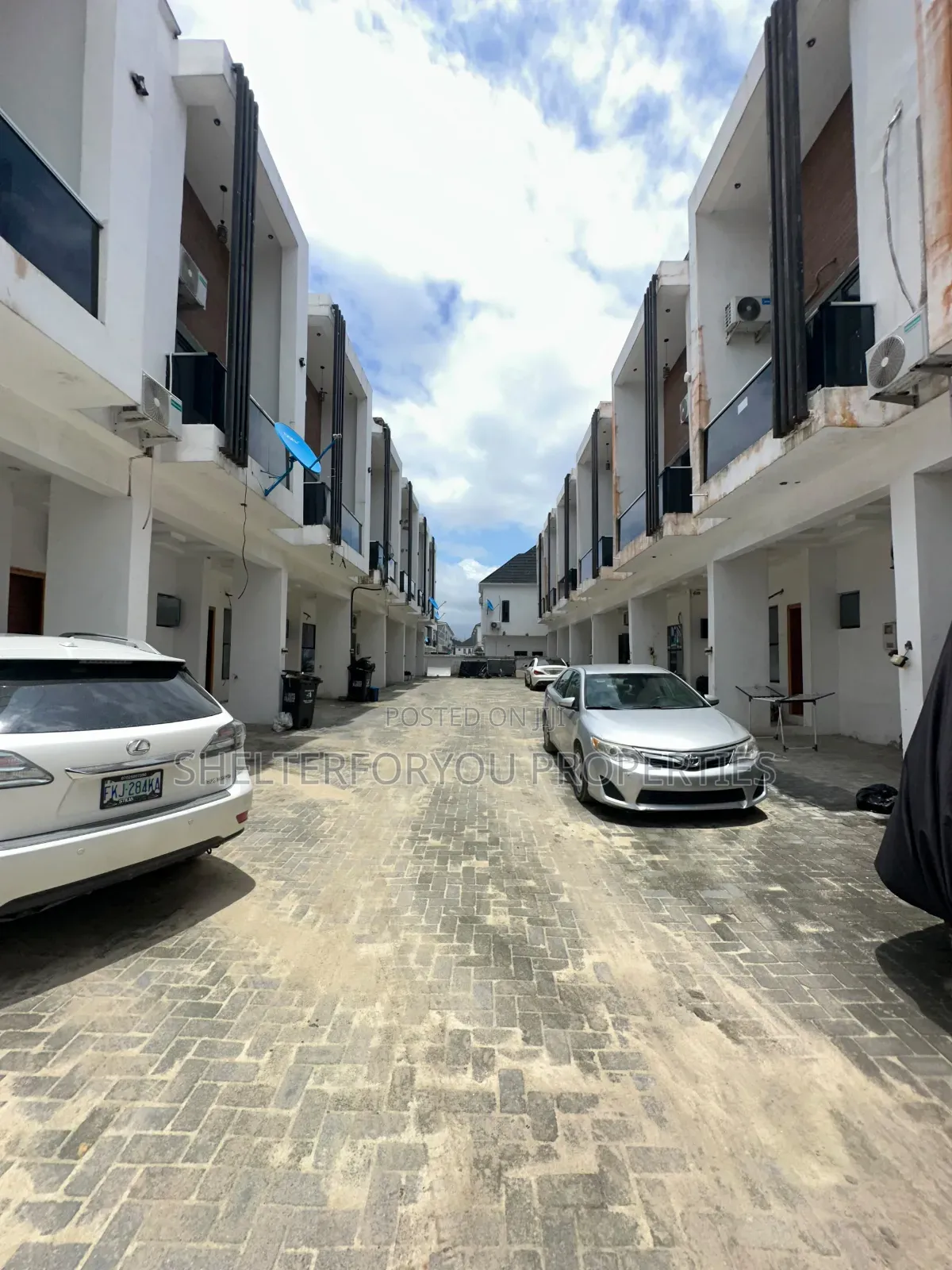 Furnished 4bdrm Duplex in Ikota for sale