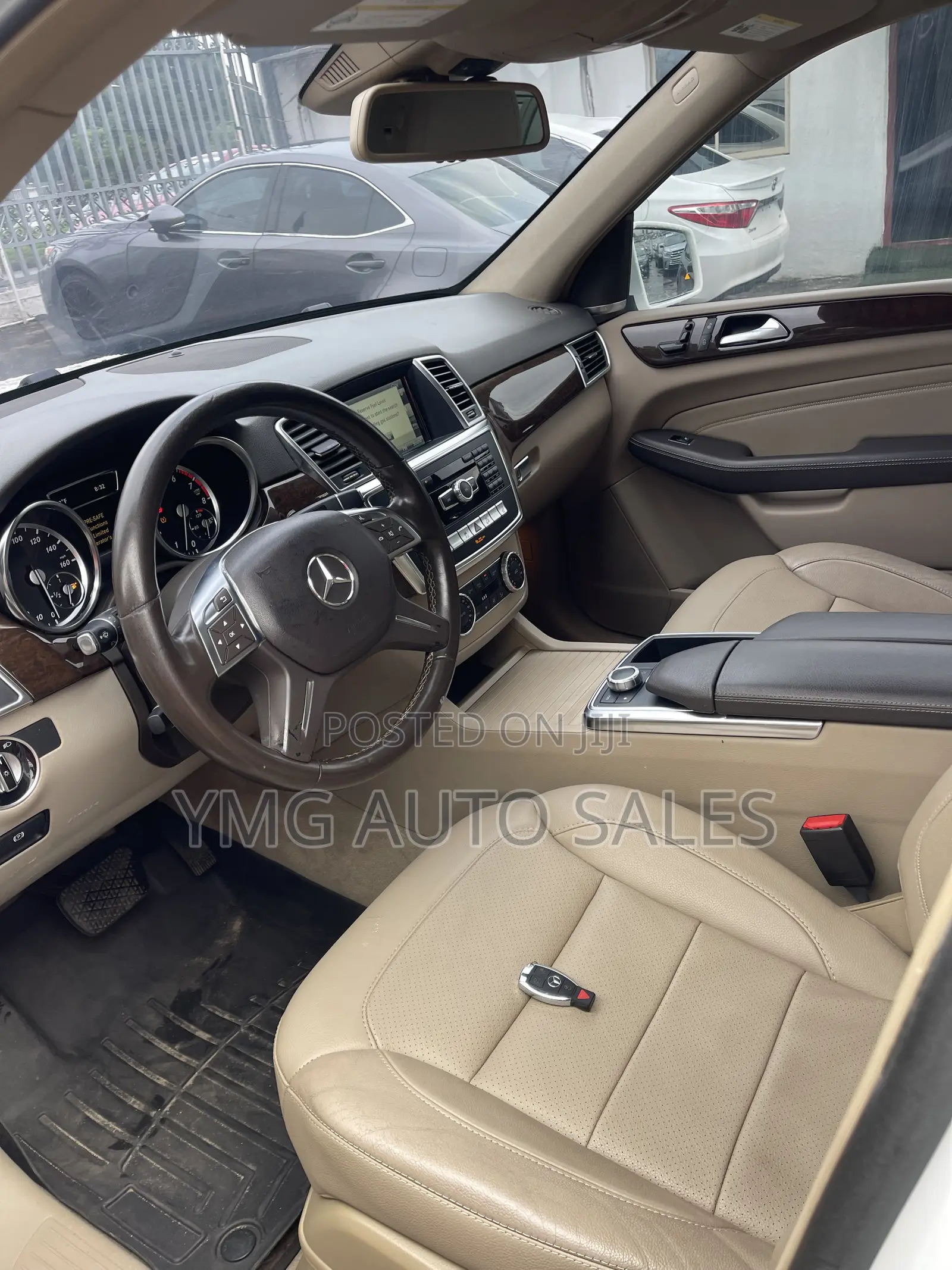 Mercedes-Benz M Class ML350 4MATIC 4dr SUV AWD (3.5L 6cyl 7A) 2014 White