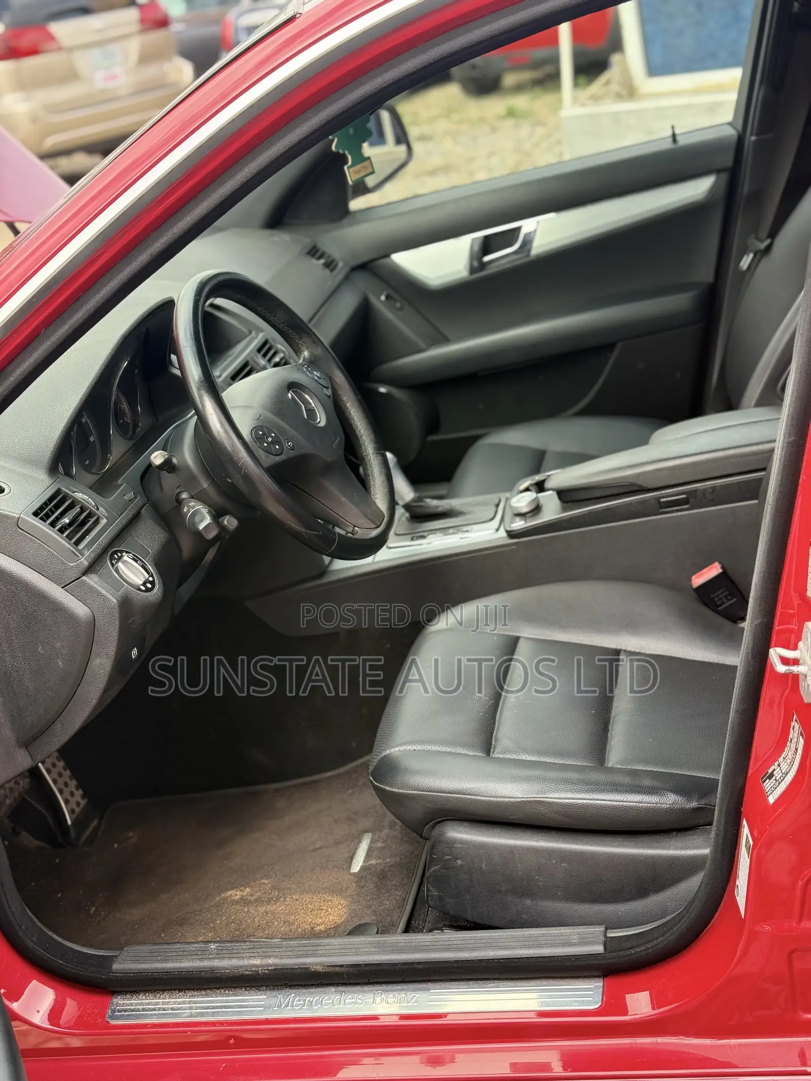 Mercedes-Benz C300 2009 Red