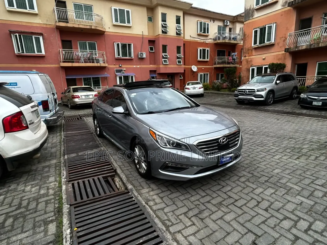 Hyundai Sonata Limited 4dr Sedan (2.4L 4cyl 6A) 2015 Gray