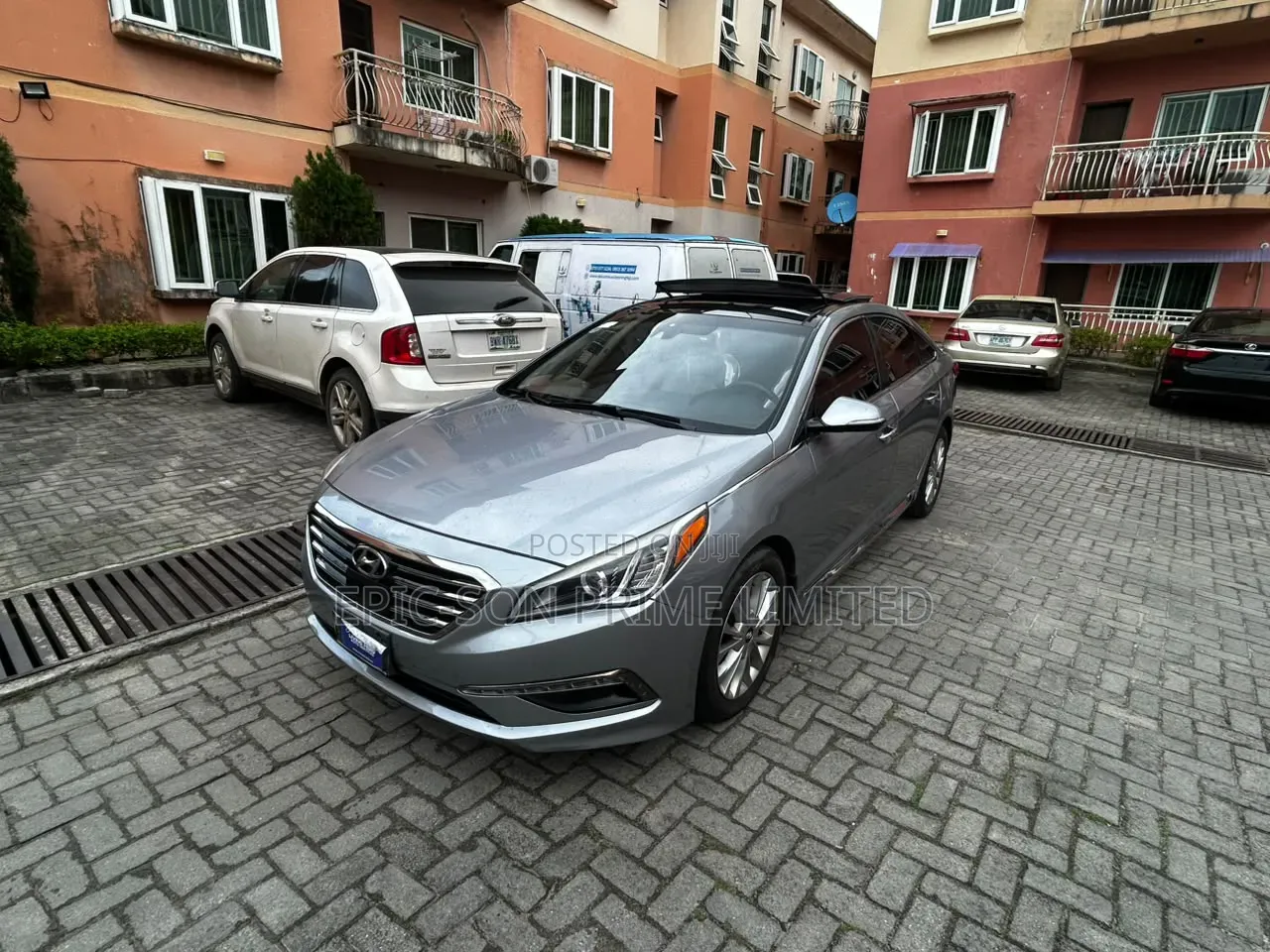 Hyundai Sonata Limited 4dr Sedan (2.4L 4cyl 6A) 2015 Gray