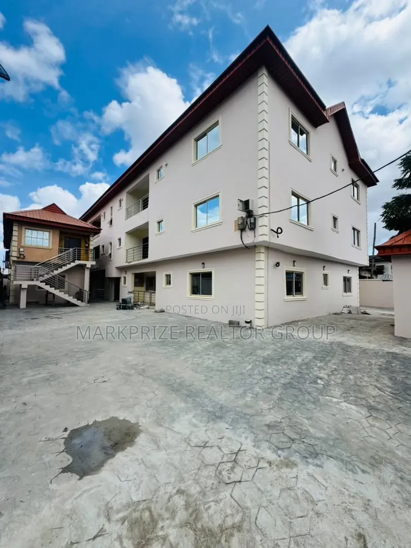 3bdrm Apartment in Ogba Ikeja Lagos for sale