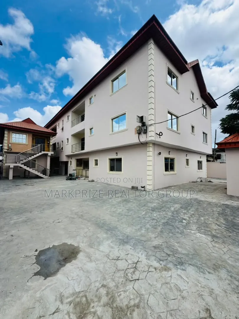 3bdrm Apartment in Ogba Ikeja Lagos for sale