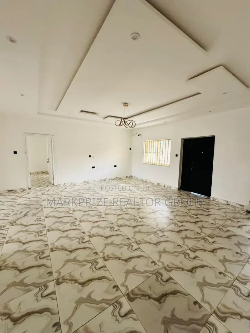 3bdrm Apartment in Ogba Ikeja Lagos for sale