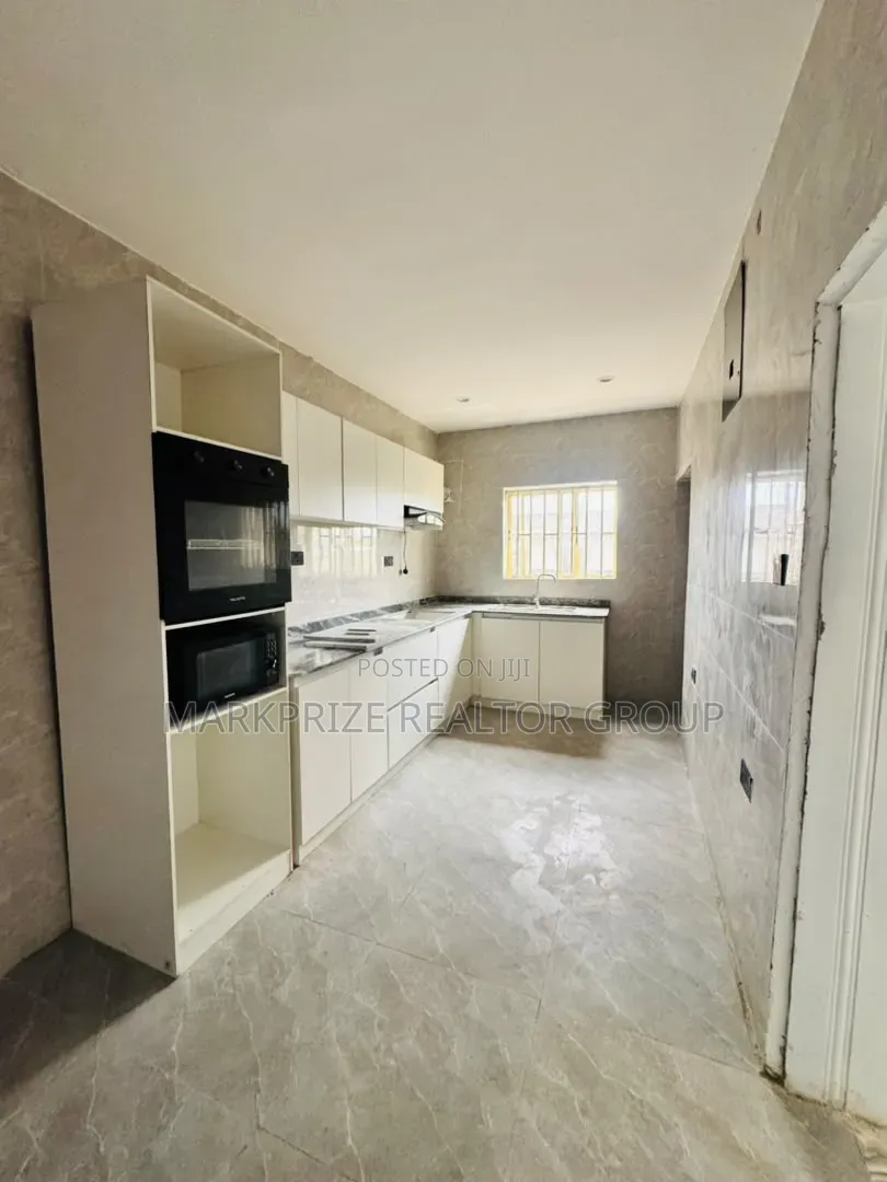 3bdrm Apartment in Ogba Ikeja Lagos for sale
